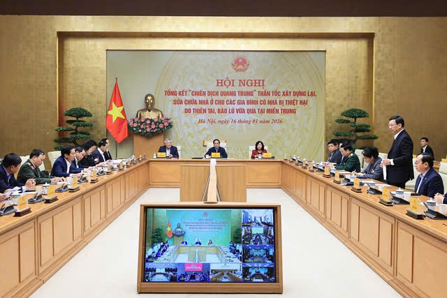 Thủ tướng Chính phủ chủ trì Hội nghị tổng kết "Chiến dịch Quang Trung". Ảnh VGP/Nhật Bắc