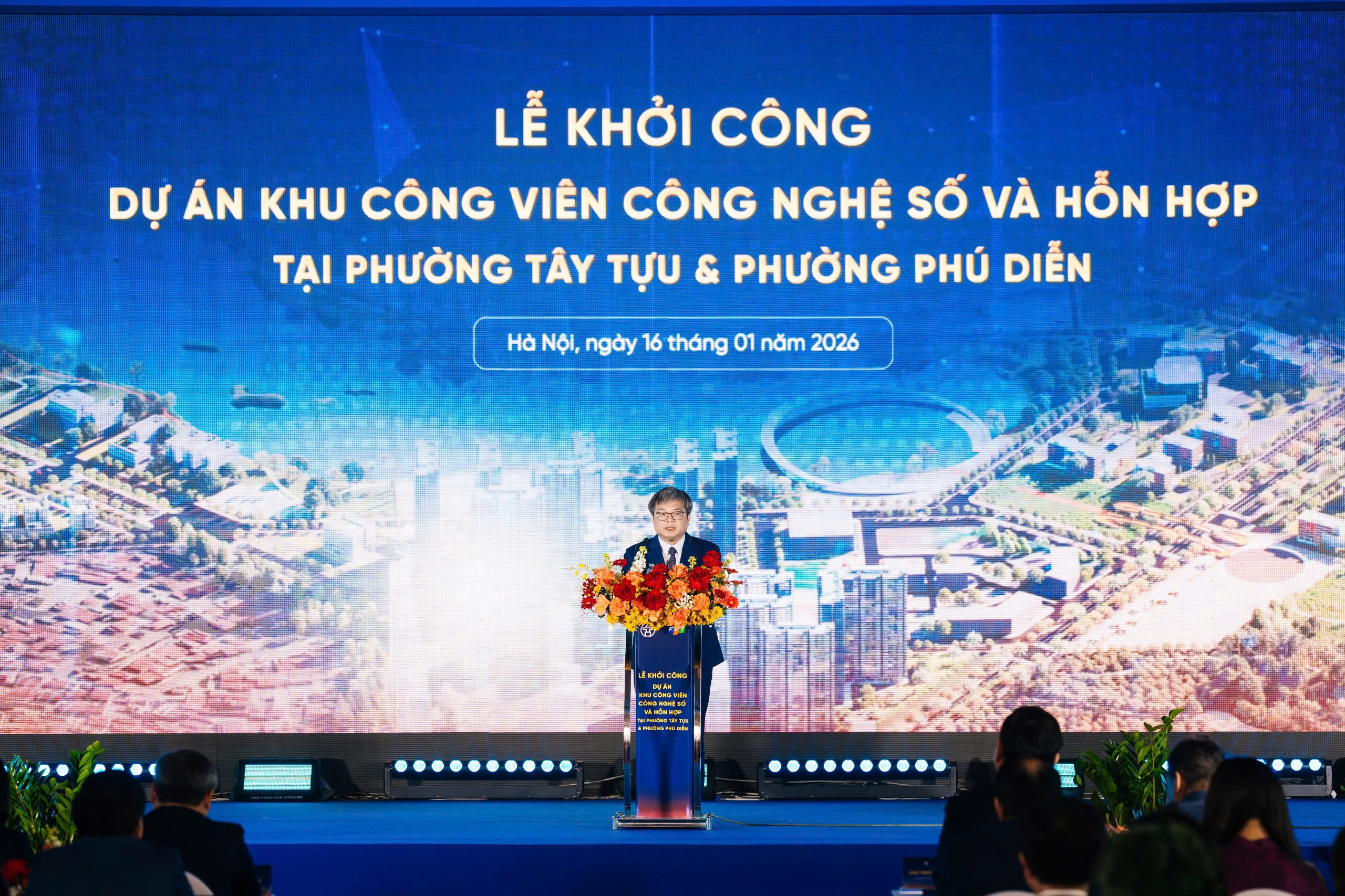 Ông Trương Việt Dũng, Thành ủy viên, Phó Chủ tịch UBND TP. Hà Nội phát biểu tại lễ khởi công
