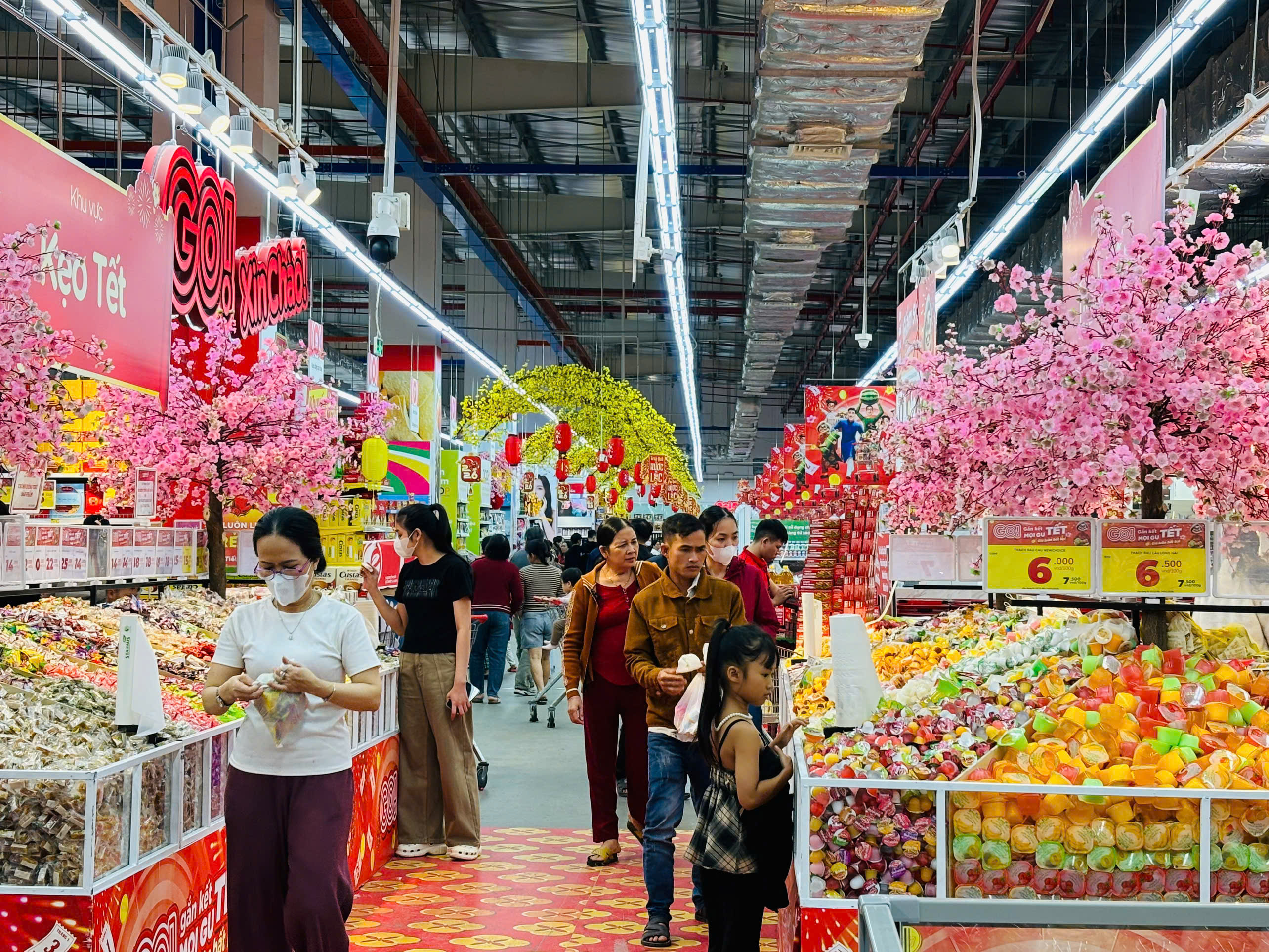 Quảng Ngãi: Sức mua sắm tăng nhanh trong những ngày cận Tết 