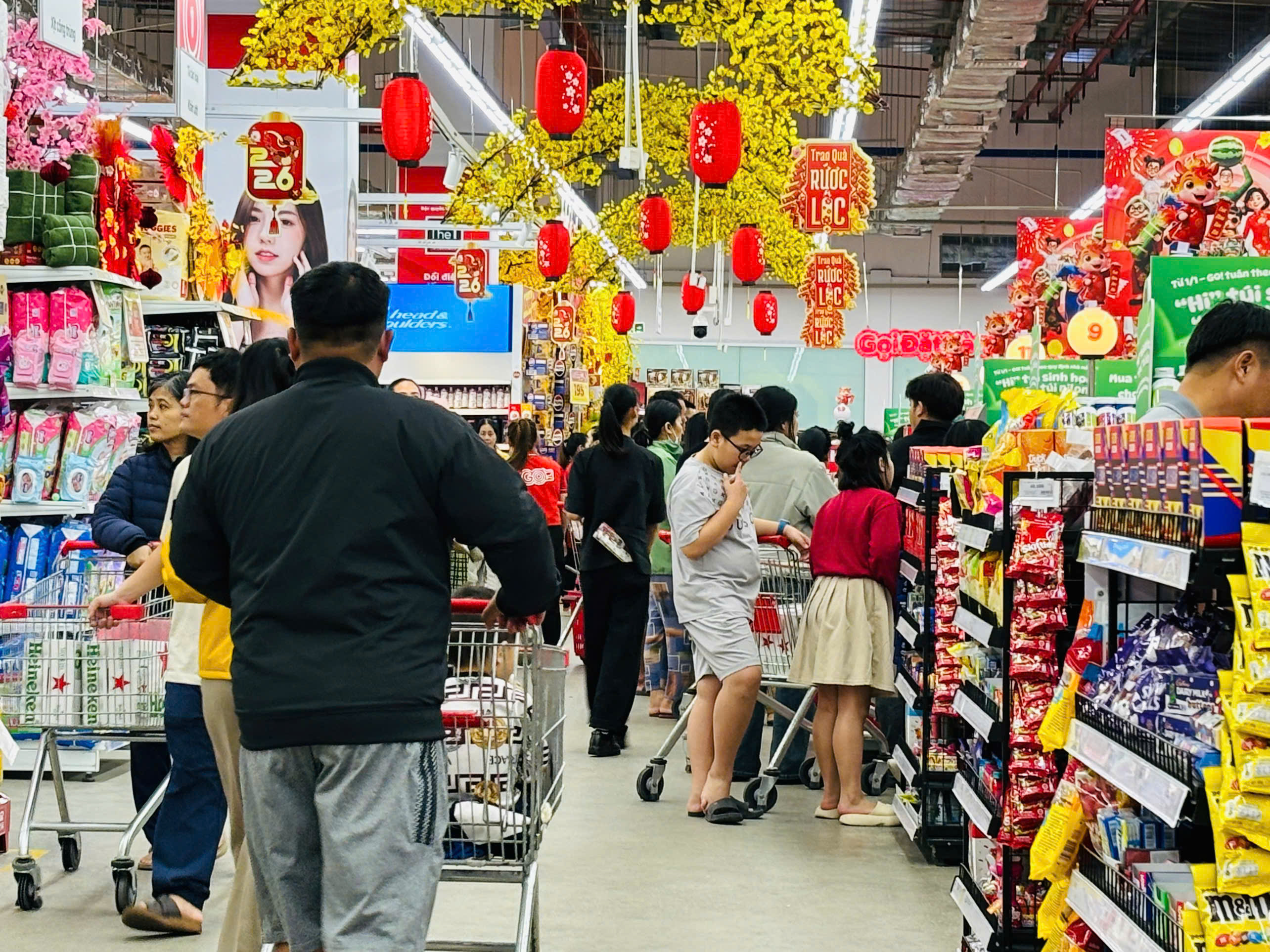 Quảng Ngãi: Đẩy mạnh kiểm soát thị trường những ngày cận Tết