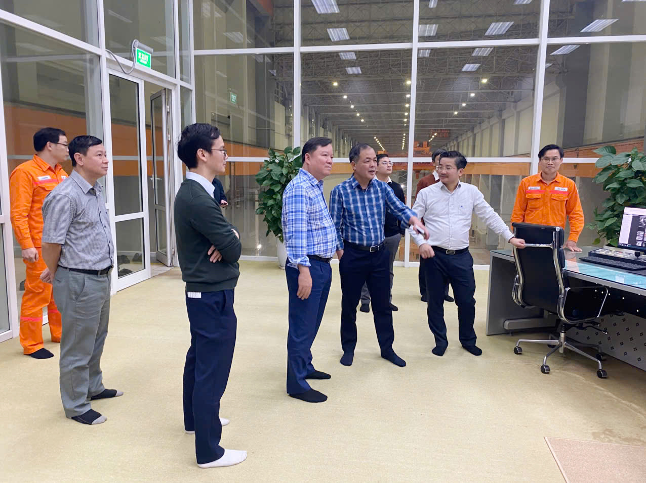 Kiểm tra công tác vận hành, sửa chữa năm 2025 và kế hoạch cung ứng điện năm 2026, Đoàn kiểm tra Bộ Công Thương đã làm việc với Công ty Thủy điện Sơn La