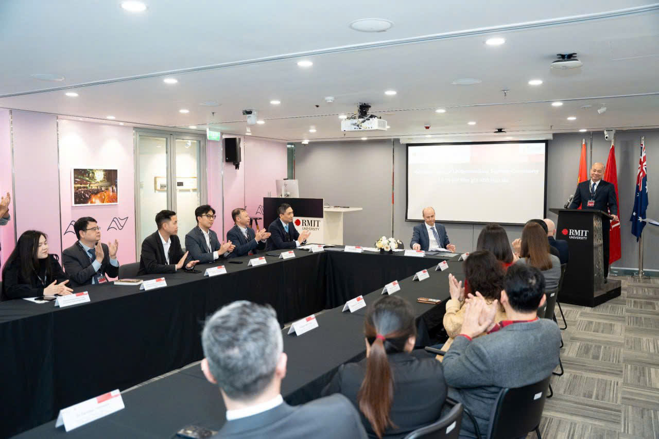 Ông Vũ Bá Phú phát biểu tại lễ ký kết (Ảnh: Cục Xúc tiến thương mại)