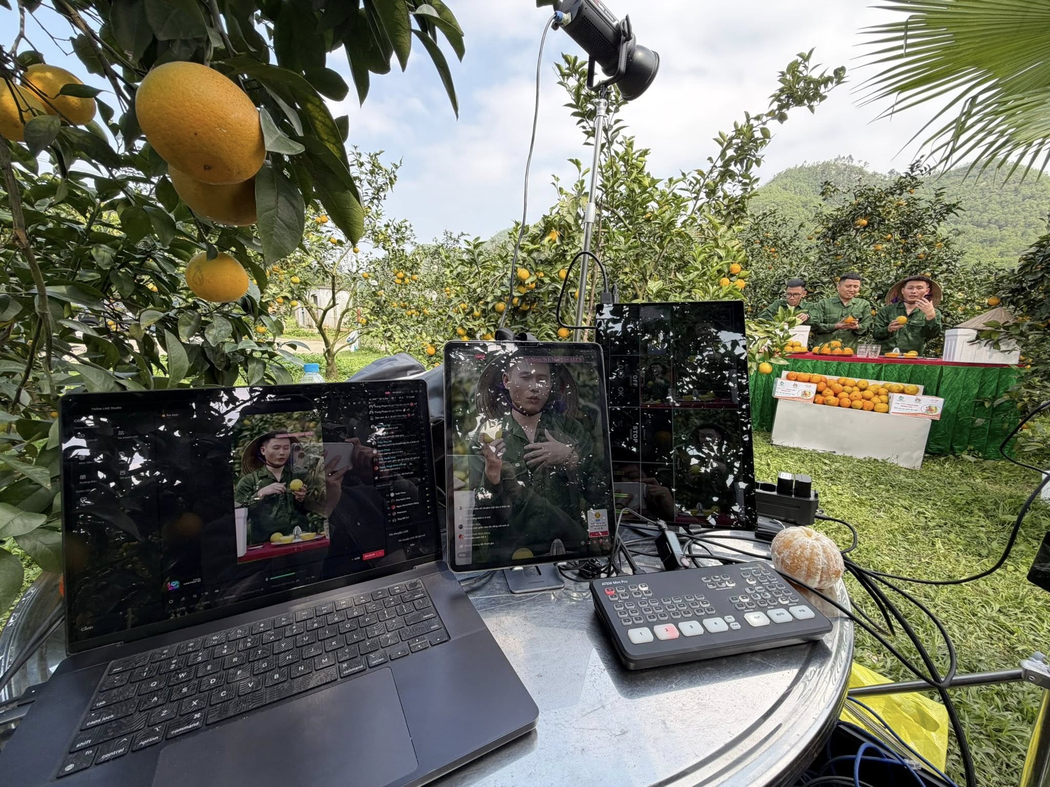 Khoa học công nghệ nâng bước sản phẩm Hà Tĩnh trên thị trường số