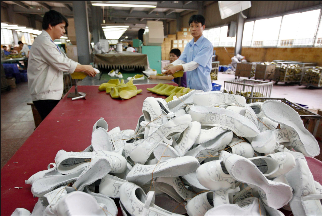 Ngành da giày giữ nhịp tăng trưởng trong áp lực