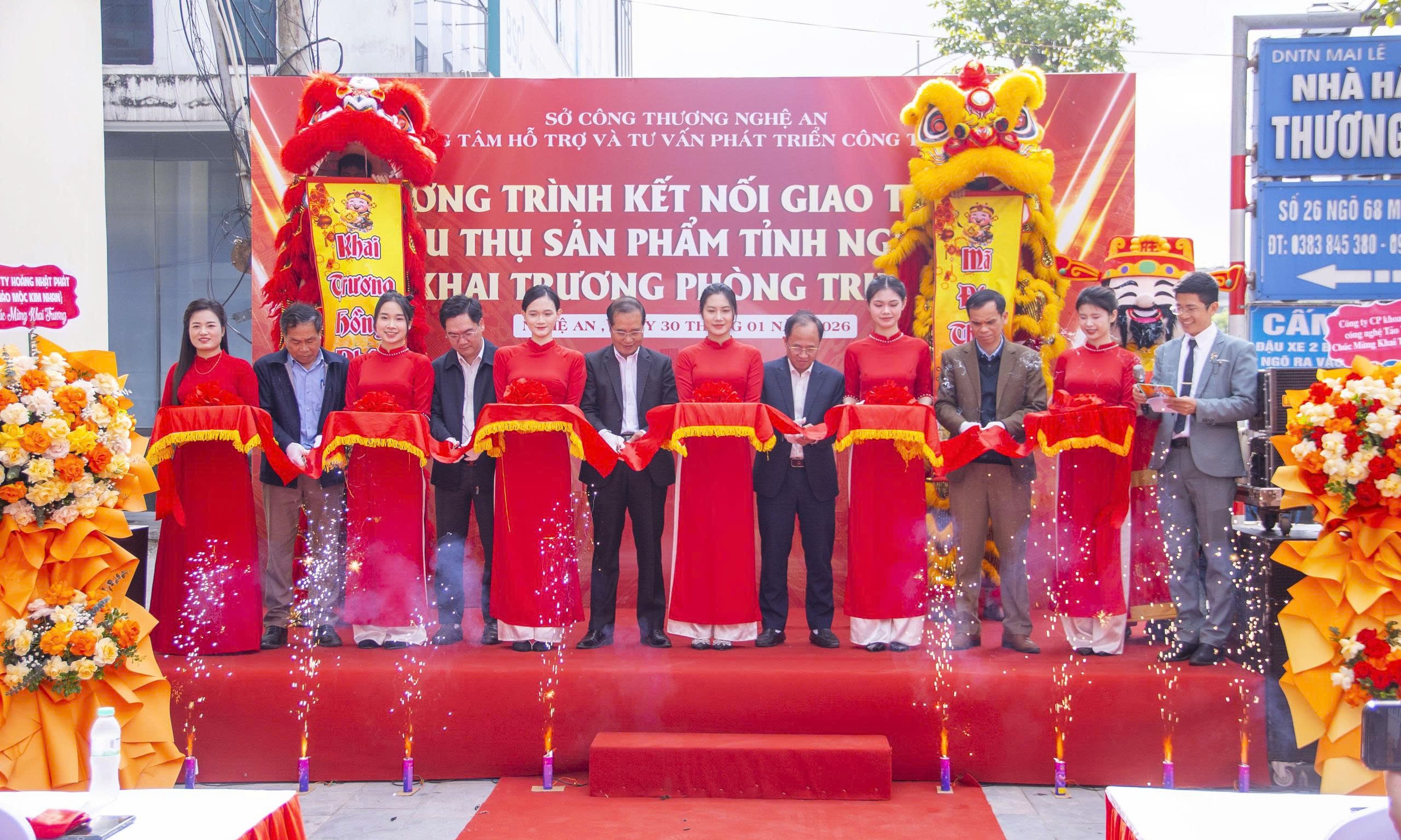 Khai trương phòng trưng bày sản phẩm OCOP quy mô lớn nhất tỉnh Nghệ An