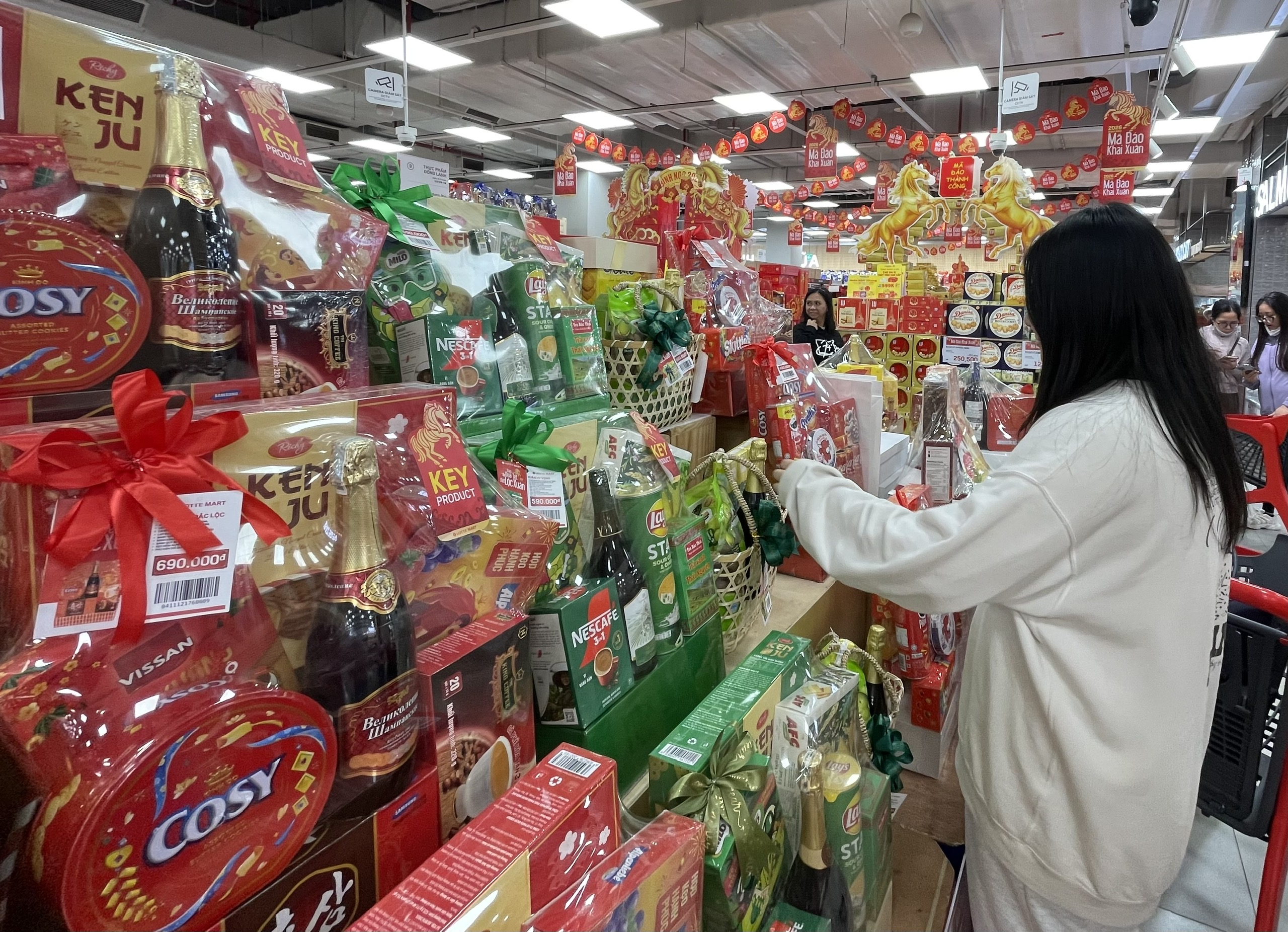 Thị trường giỏ quà Tết 2026: Hàng Việt chiếm ưu thế