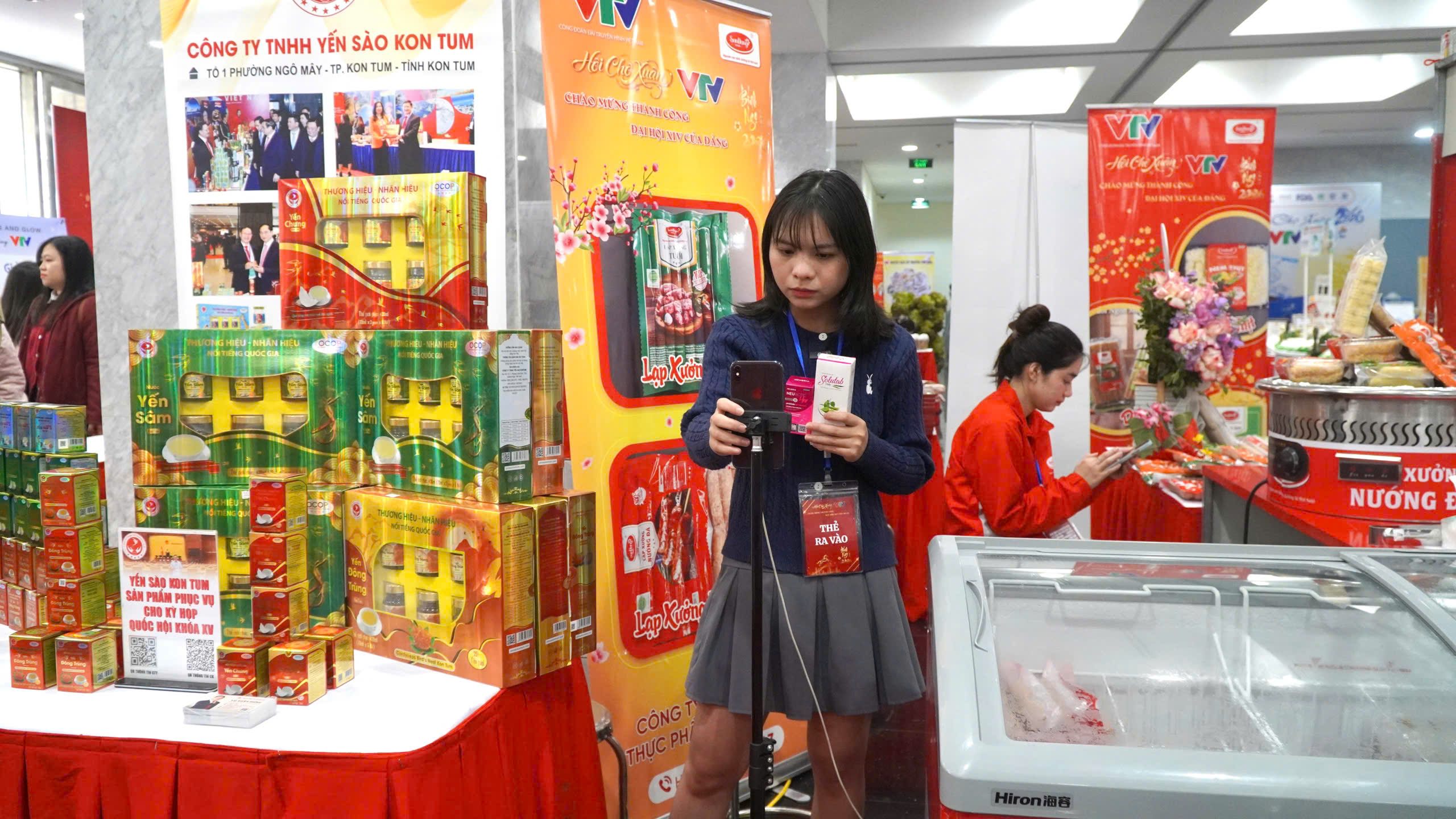 Truyền thông đa kênh: Yêu cầu tất yếu của doanh nghiệp tiêu dùng