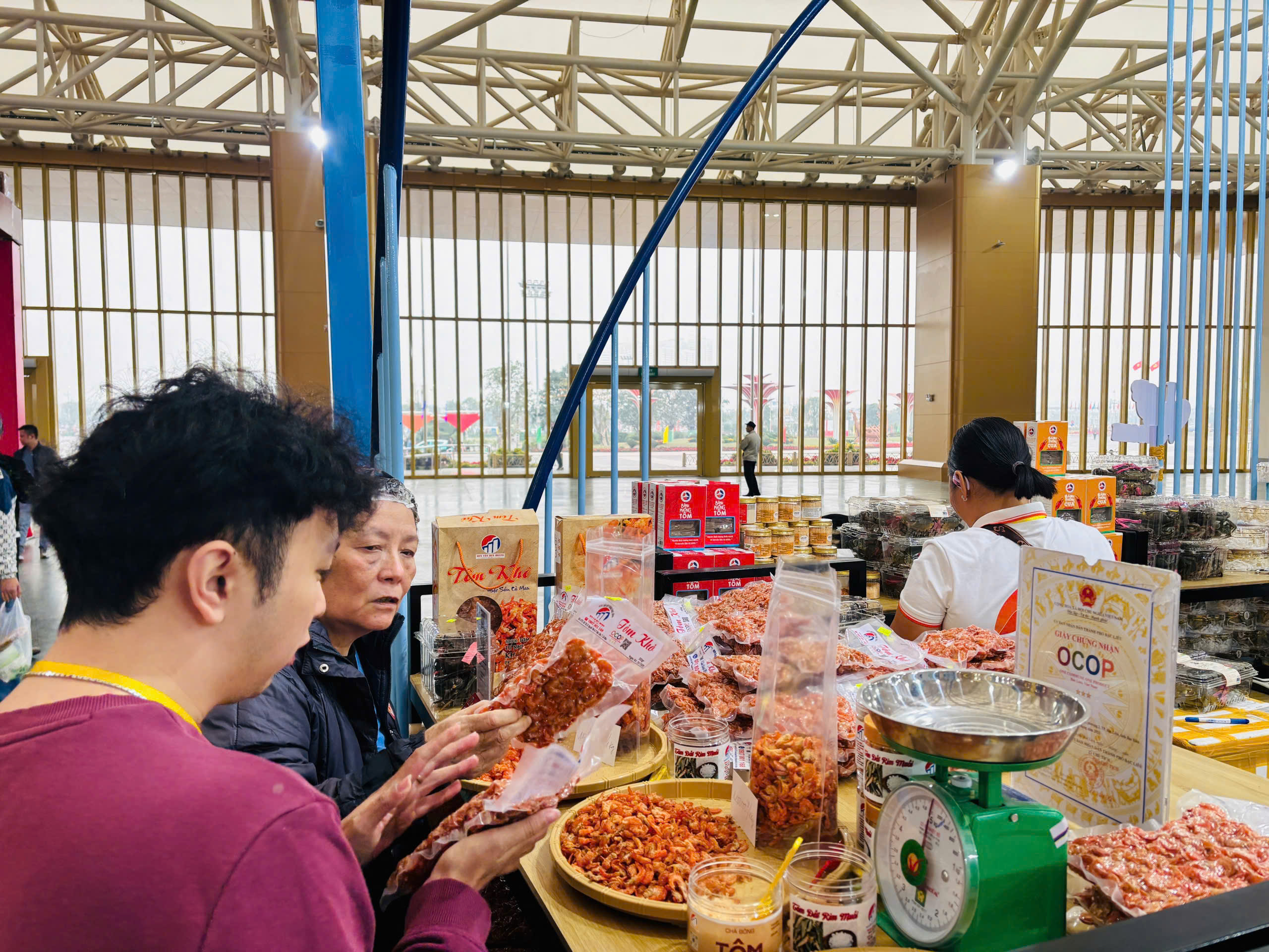 Cà Mau: Hơn 100 sản phẩm tiêu biểu góp mặt tại Hội chợ Mùa Xuân 