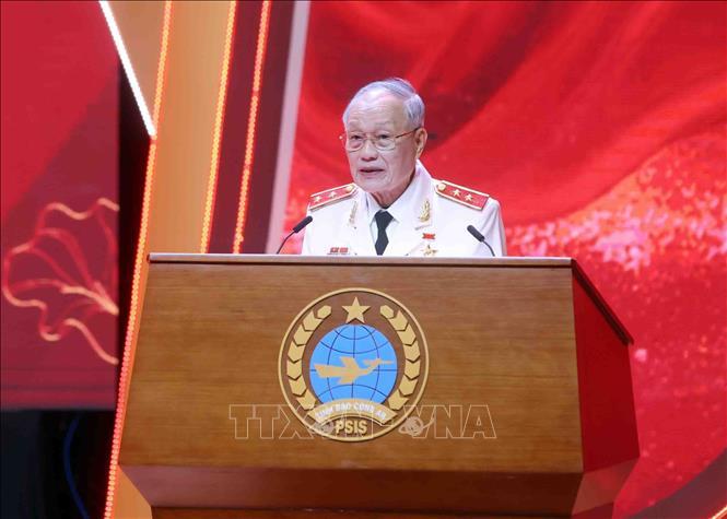 Trung tướng Nguyễn Xuân Xinh -nguyên Phó Tổng cục trưởng Tổng cục Tình báo Công an nhân dân phát biểu. Ảnh: Phạm Kiên/TTXVN