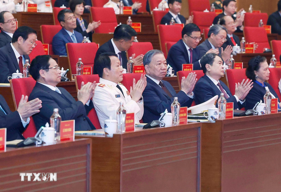 Tổng Bí thư Tô Lâm, các đồng chí lãnh đạo, nguyên lãnh đạo Đảng, Nhà nước và các đại biểu tham dự. Ảnh: Thống Nhất/TTXVN