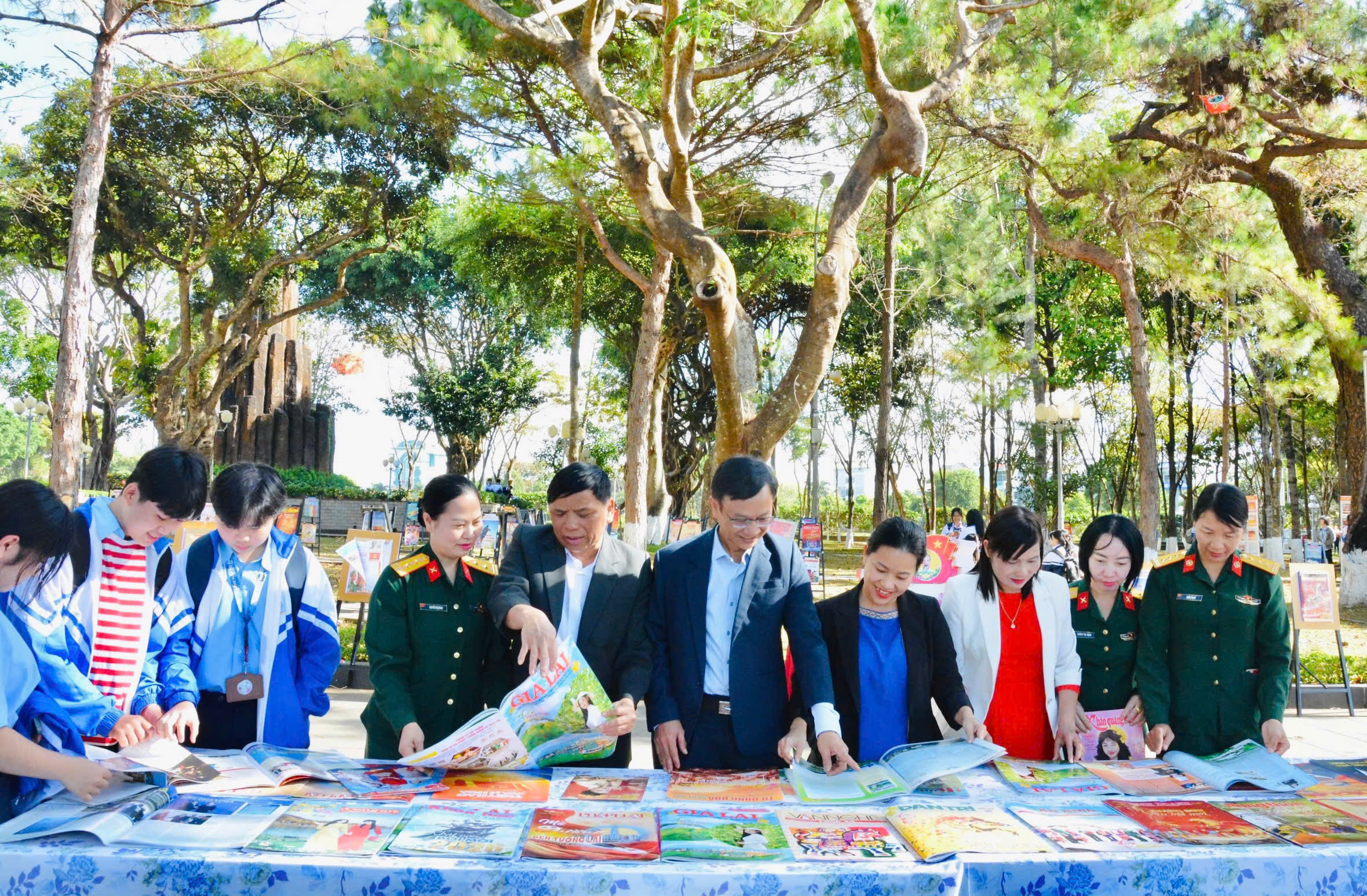 Gia Lai: Hơn 500 số báo xuân 'khoe sắc' tại Hội Báo xuân Bính Ngọ 