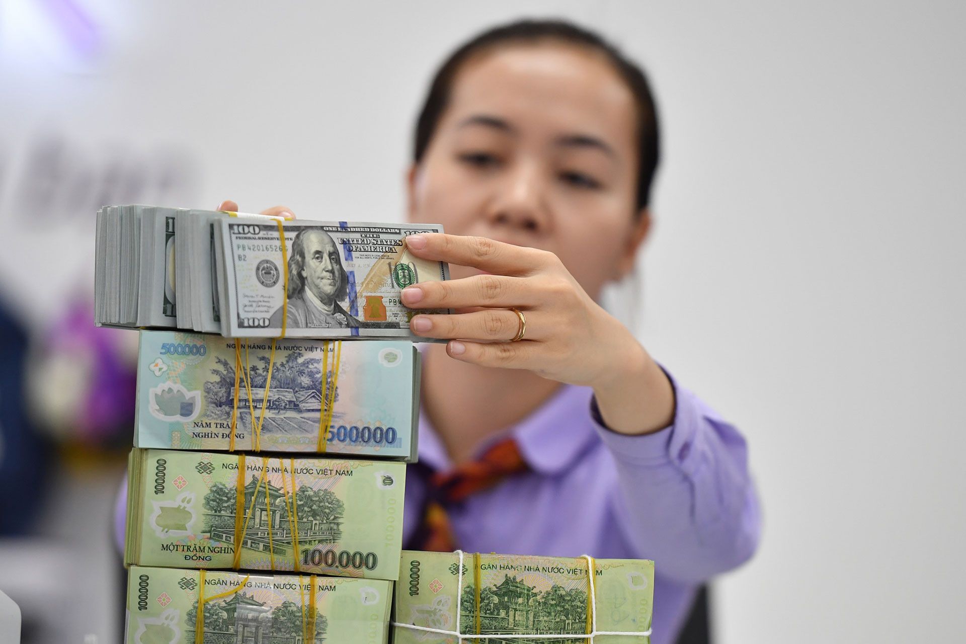 Ngân hàng nghỉ Tết, chuyển tiền có bị gián đoạn?