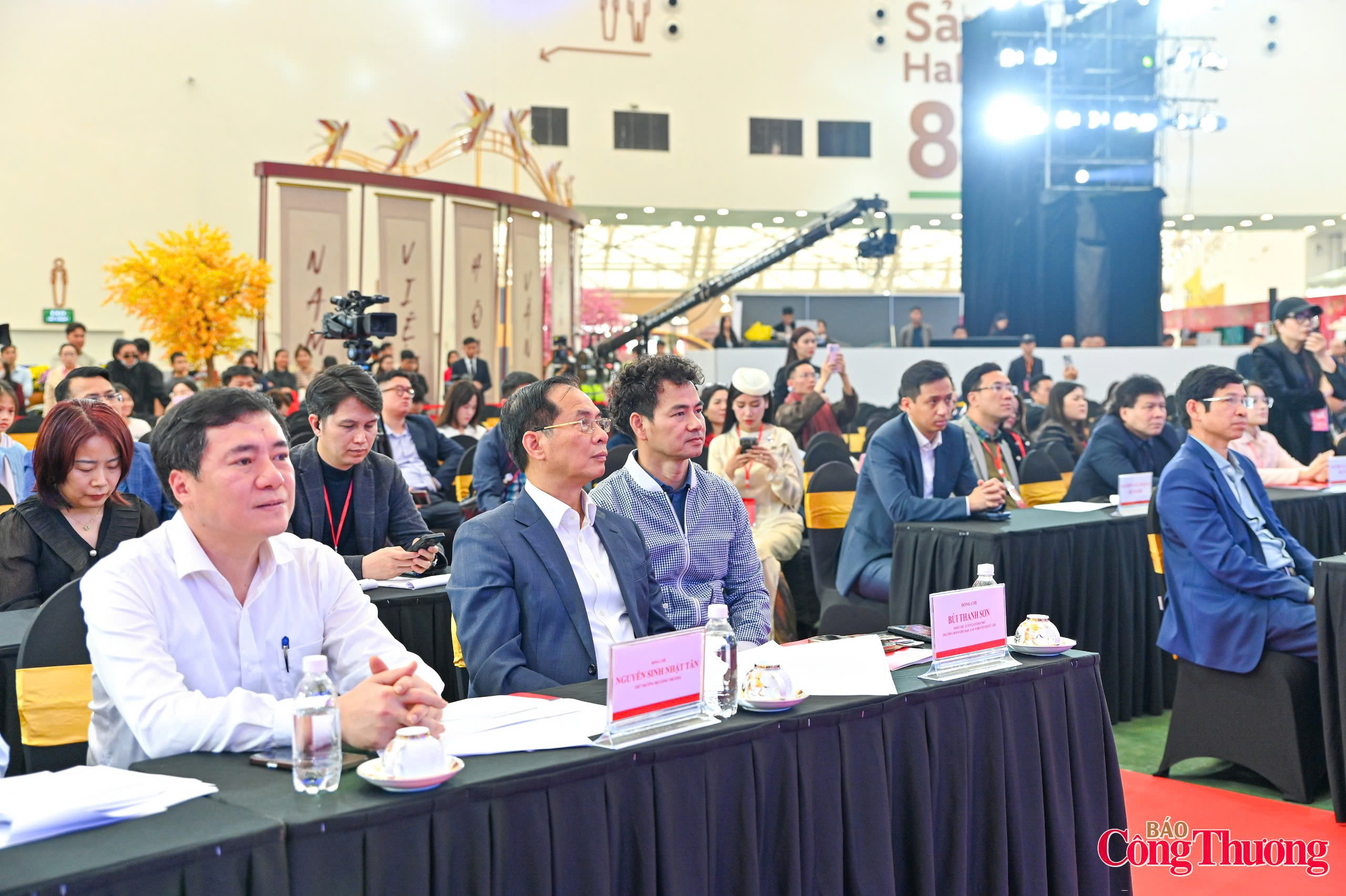 Phó Thủ tướng Bùi Thanh Sơn dự tổng duyệt Lễ bế mạc Hội chợ Mùa Xuân