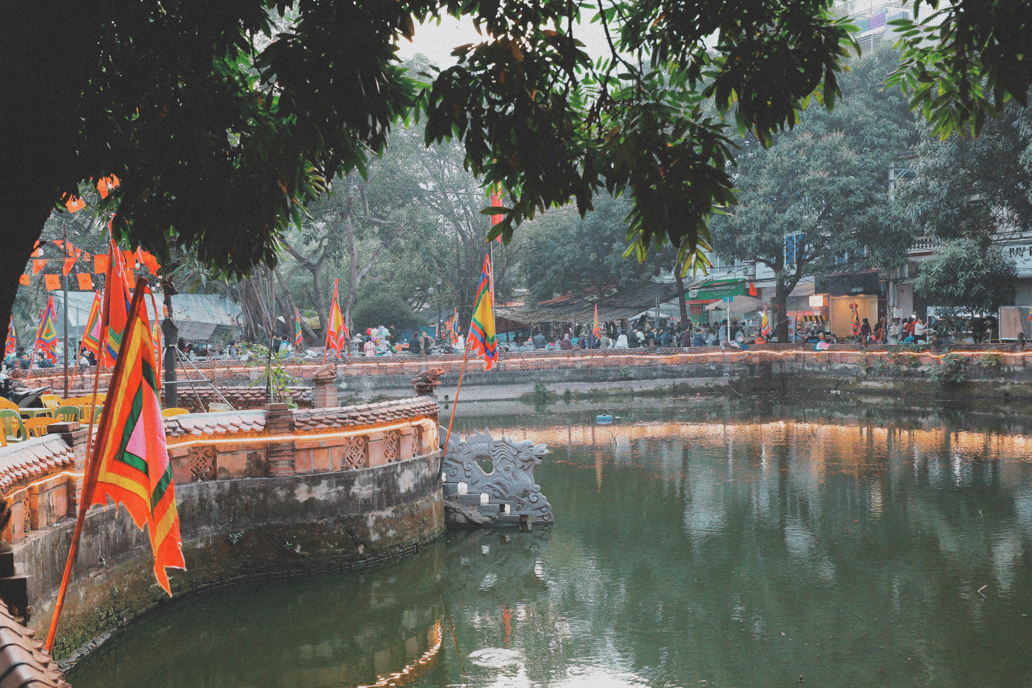 Xuân về qua phiên chợ hơn một thế kỷ tại Hà Nội