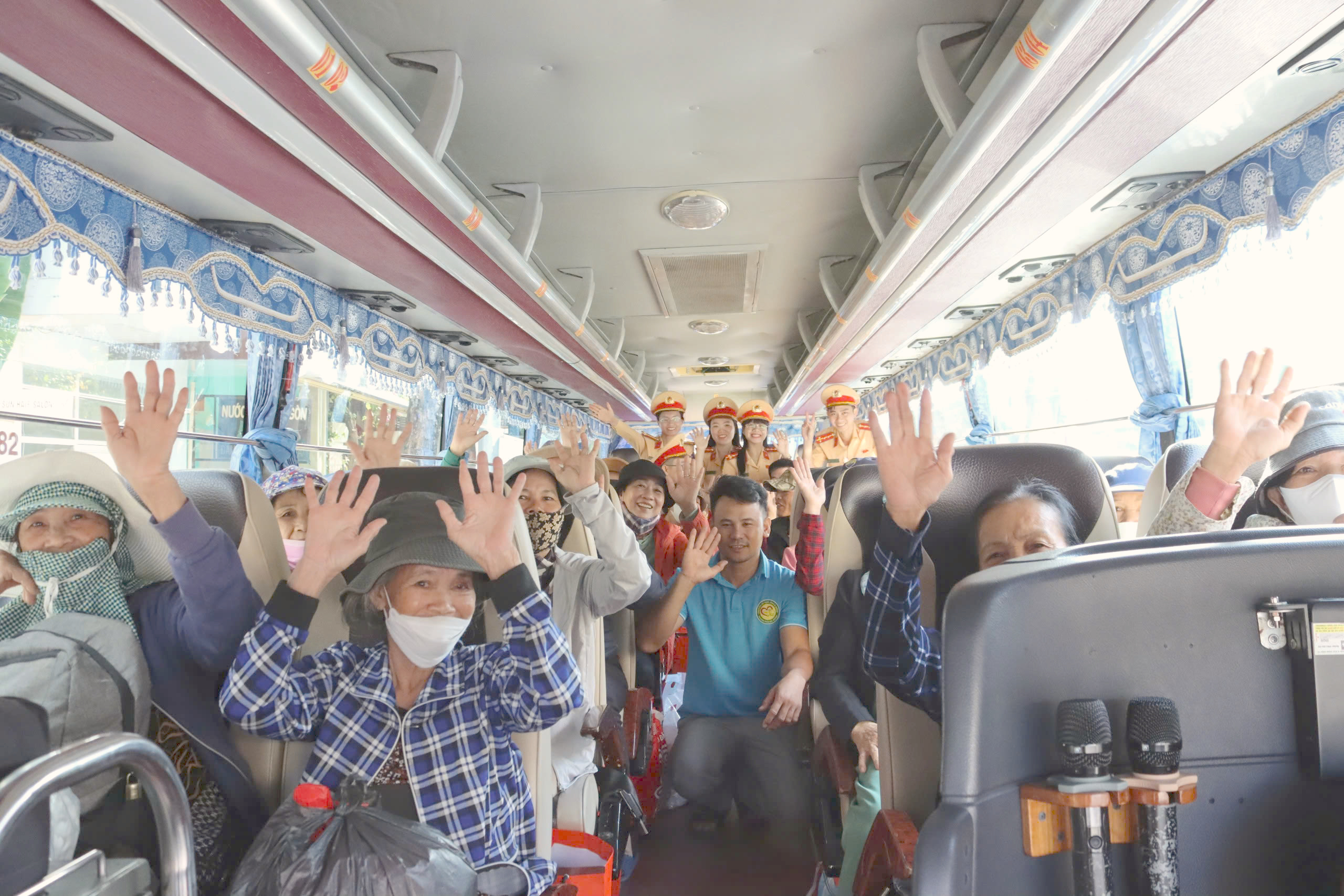 Đà Nẵng: Những chuyến xe ‘chở Tết về nhà’