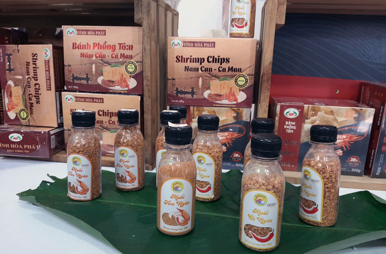 Kể chuyện Đất Mũi qua bánh phồng tôm Năm Căn - Cà Mau