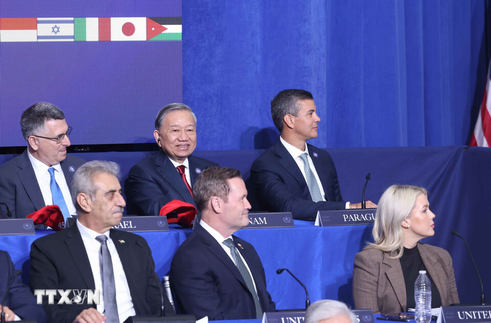 Tổng Bí thư Tô Lâm và các đại biểu dự Phiên khai mạc Hội đồng Hòa bình về Gaza. Ảnh: Thống Nhất/TTXVN