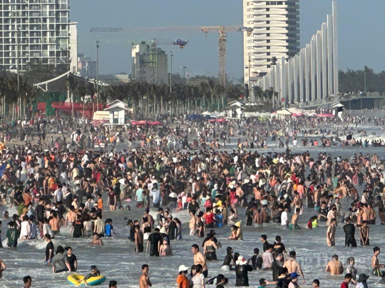 Vũng Tàu đón 66.000 lượt khách ngày mùng 4 Tết