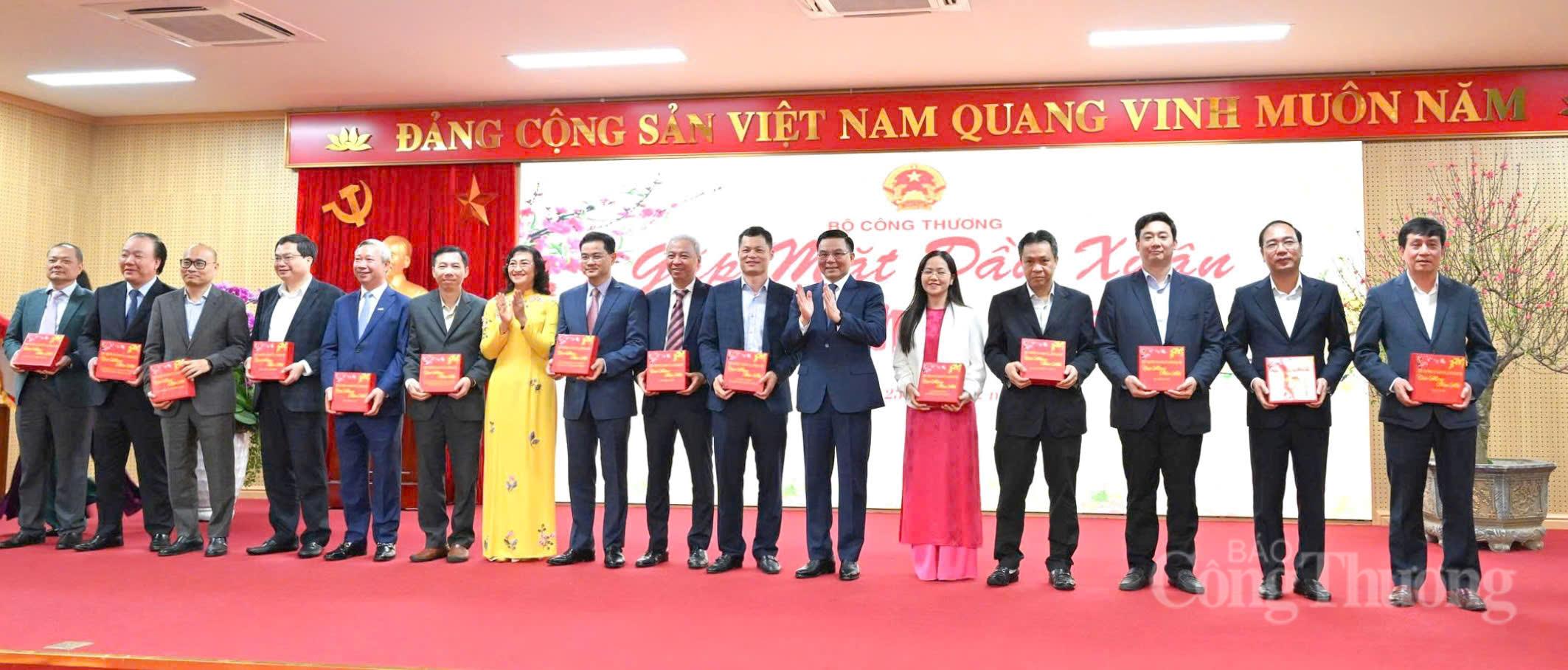 Ngành Công Thương triển khai quyết liệt, đồng bộ các nhiệm vụ ngay sau Tết - 5