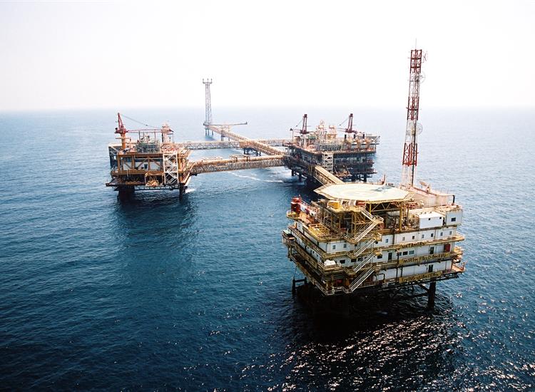 Thị trường LNG toàn cầu đối mặt rủi ro gián đoạn nguồn cung