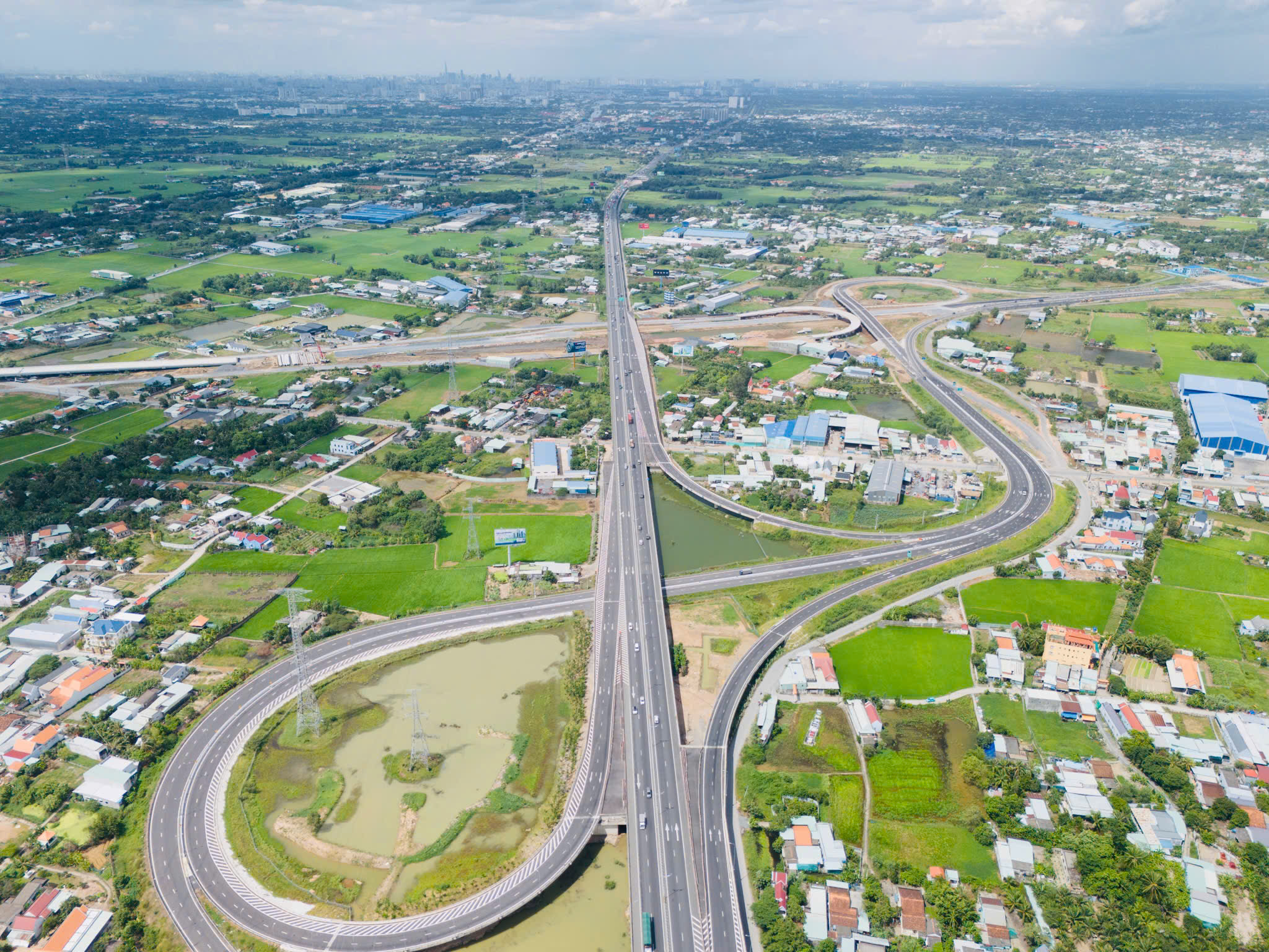 Tây Ninh tăng tốc giải ngân đầu tư công, hướng tới mục tiêu tăng trưởng hai con số