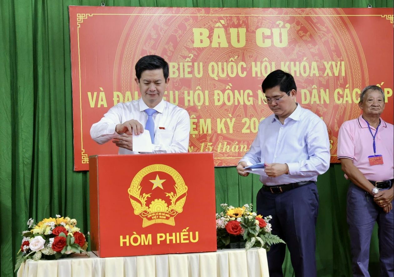 Cử tri TP. Cần Thơ vui mừng tham gia ngày hội non sông