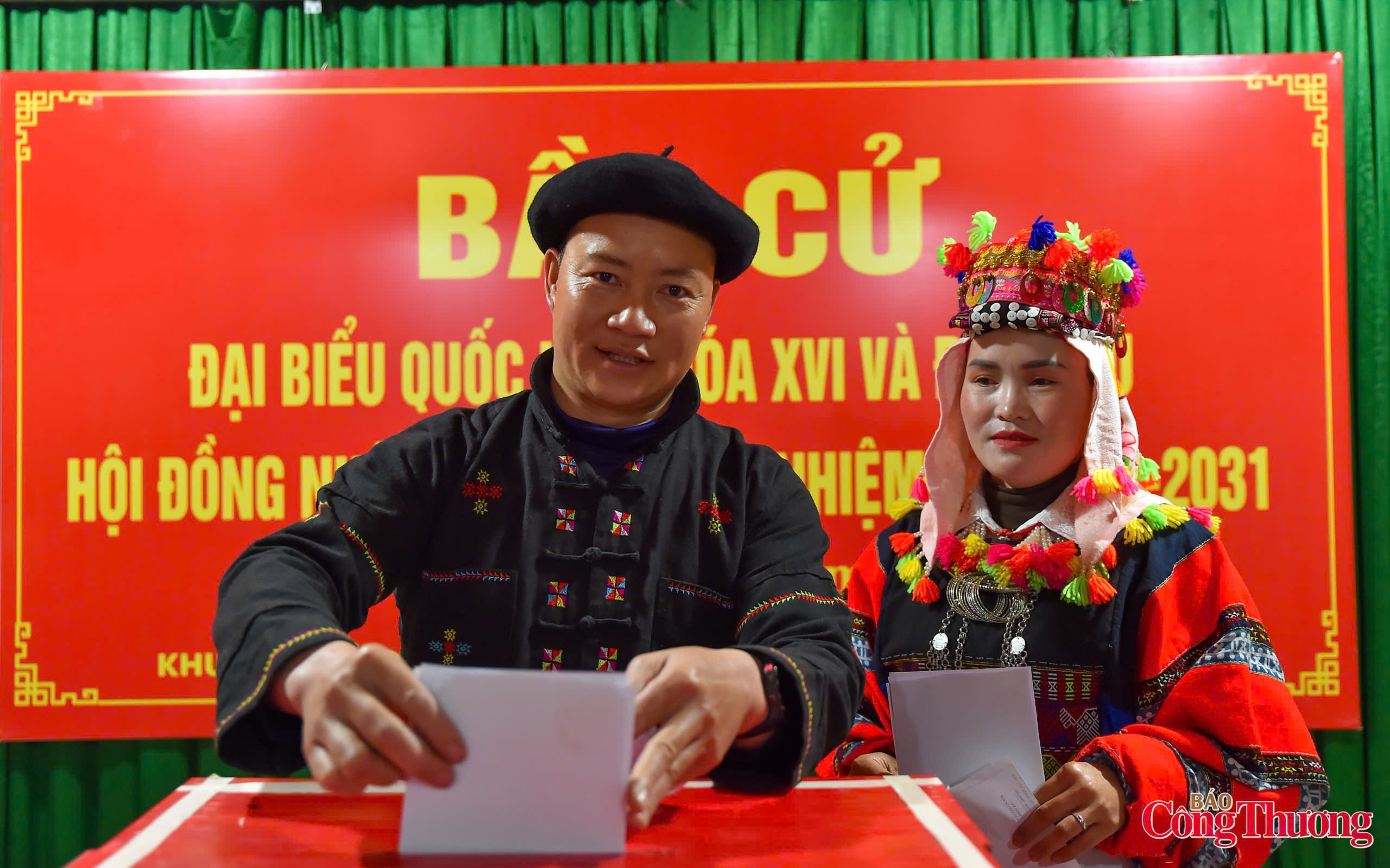 Hôm nay, gần 79 triệu cử tri cả nước đi bầu cử  - 22