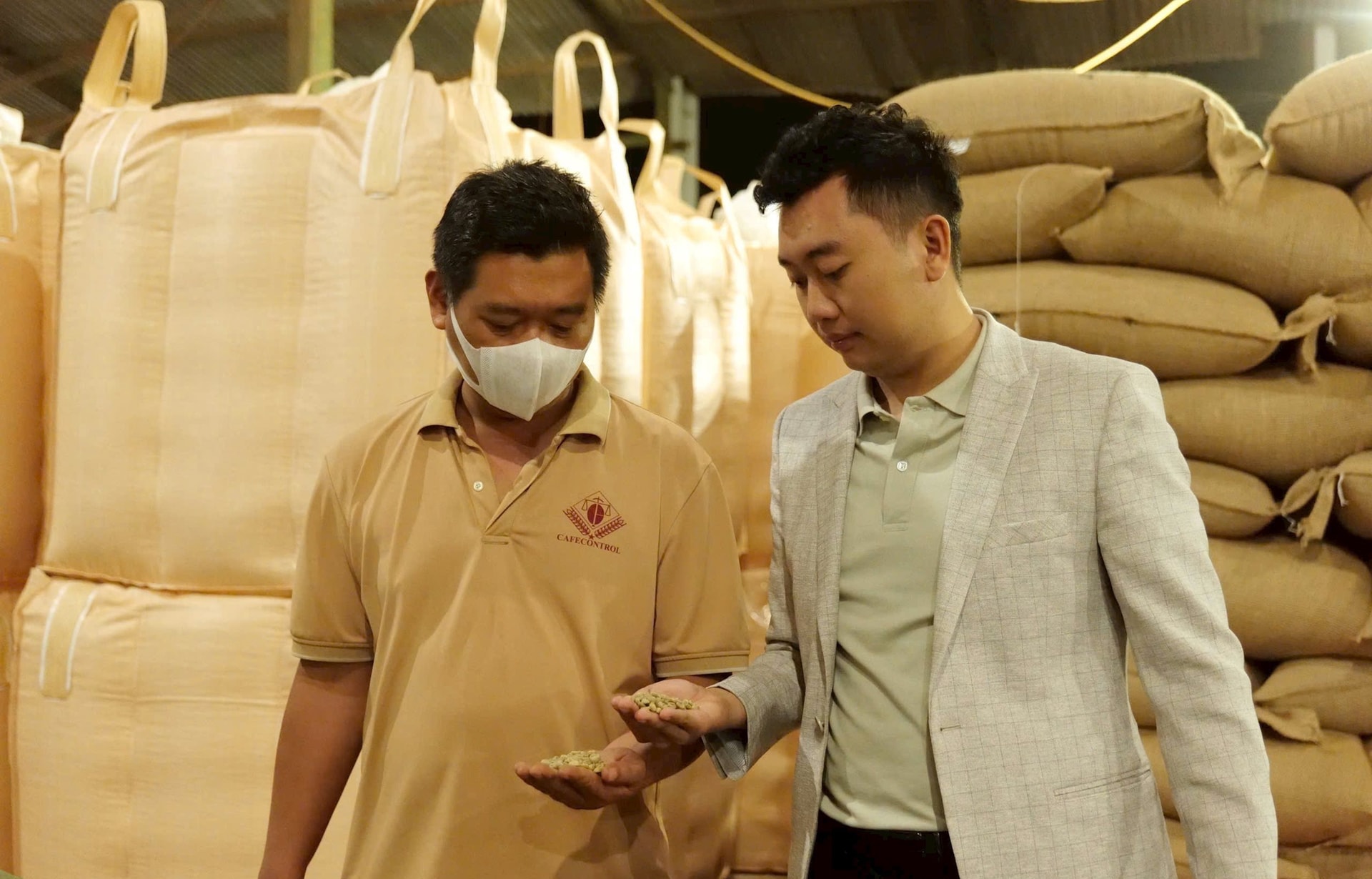 Xung đột Trung Đông: Doanh nghiệp xuất khẩu tìm 'lối thoát hiểm' ở đâu?