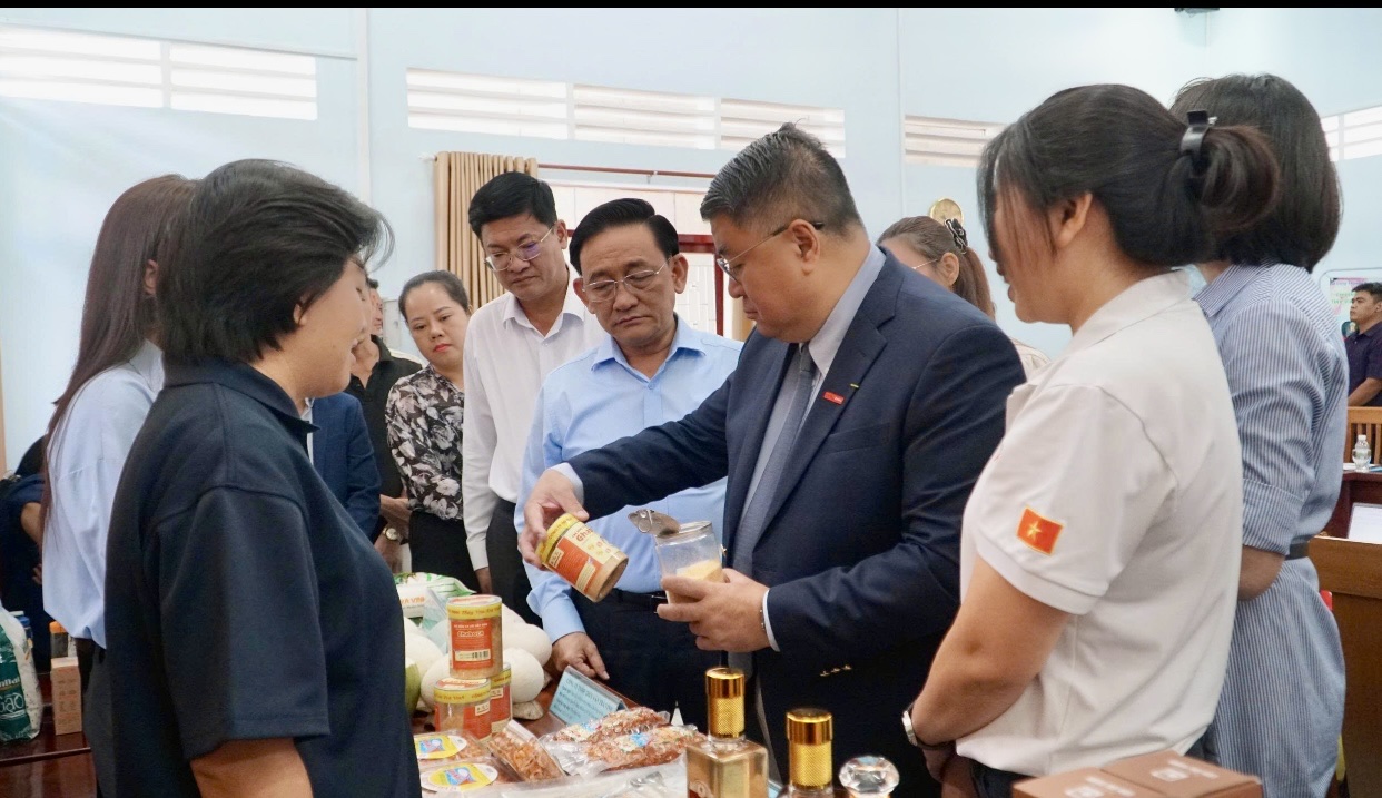 Vĩnh Long đưa sản phẩm OCOP vào hệ thống siêu thị GO! trên toàn quốc