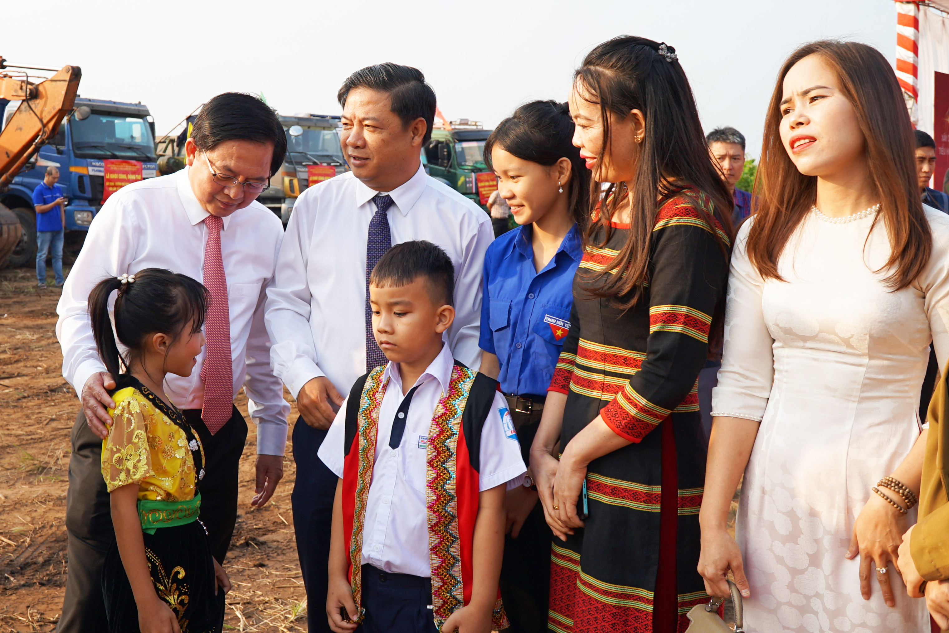 Phó Thủ tướng Hồ Quốc Dũng dự khởi công trường học liên cấp ở Đắk Lắk