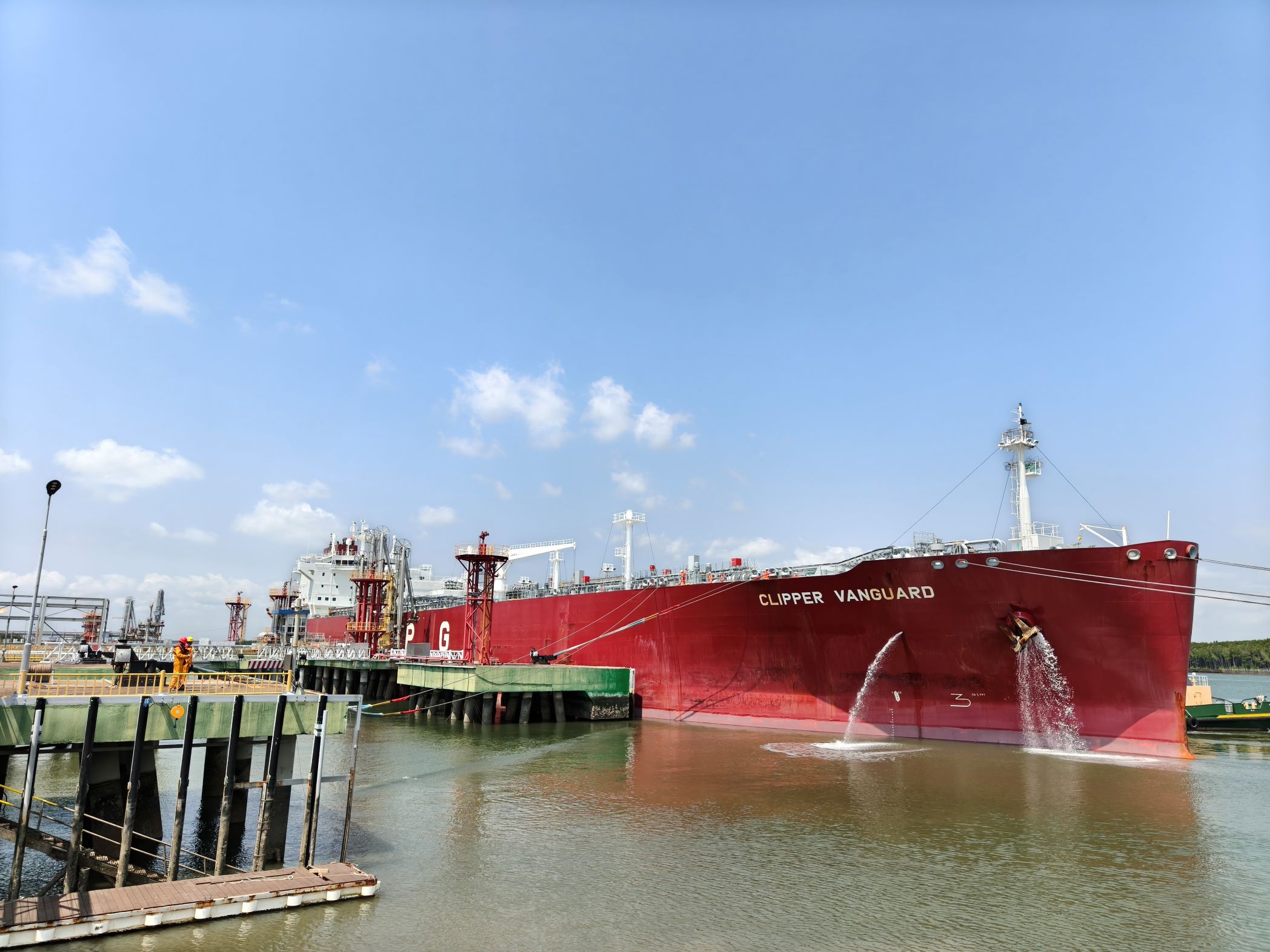 Giá LPG tăng vì xung đột Trung Đông, PV GAS ứng phó ra sao?