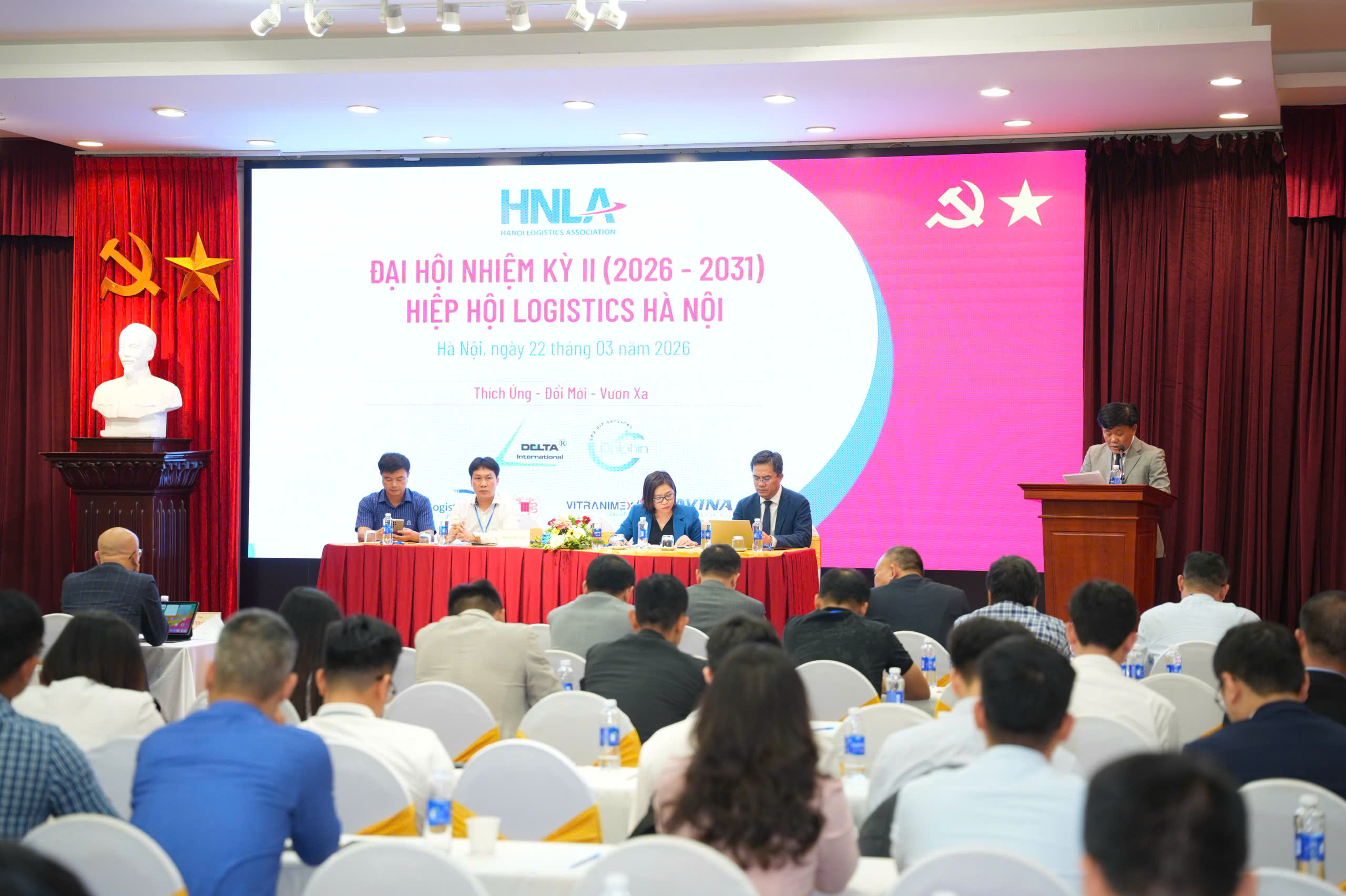 Hà Nội hướng tới xác lập vị thế trung tâm dịch vụ logistics 