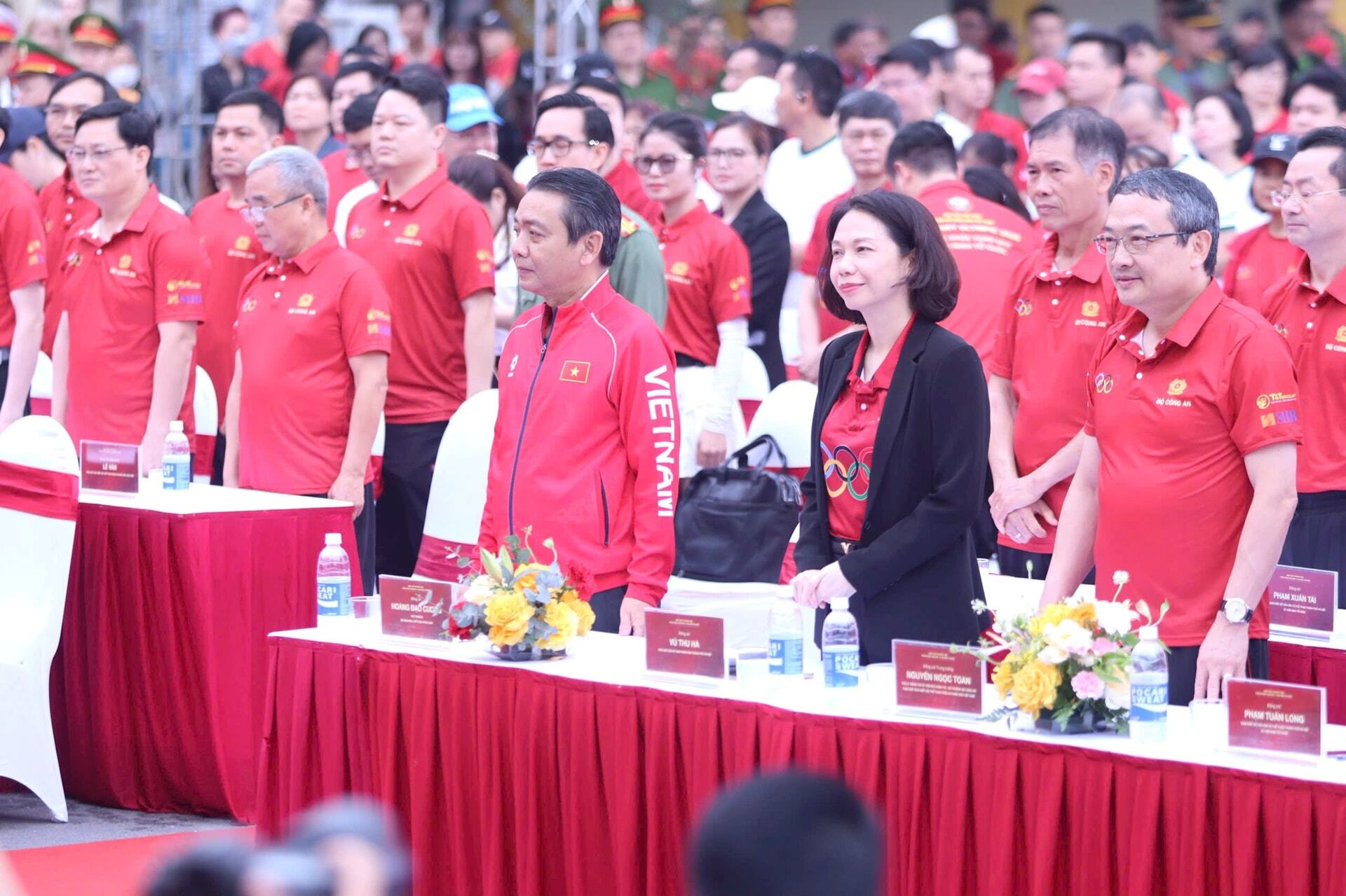 Hơn 1,2 triệu người tham gia Ngày chạy Olympic 2026