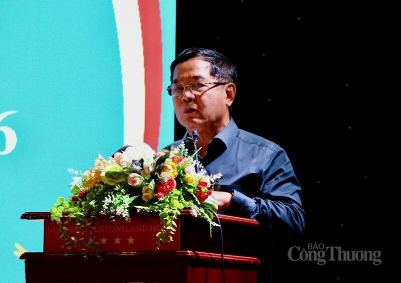 Ông Đỗ Hà Nam phát biểu tại hội nghị.