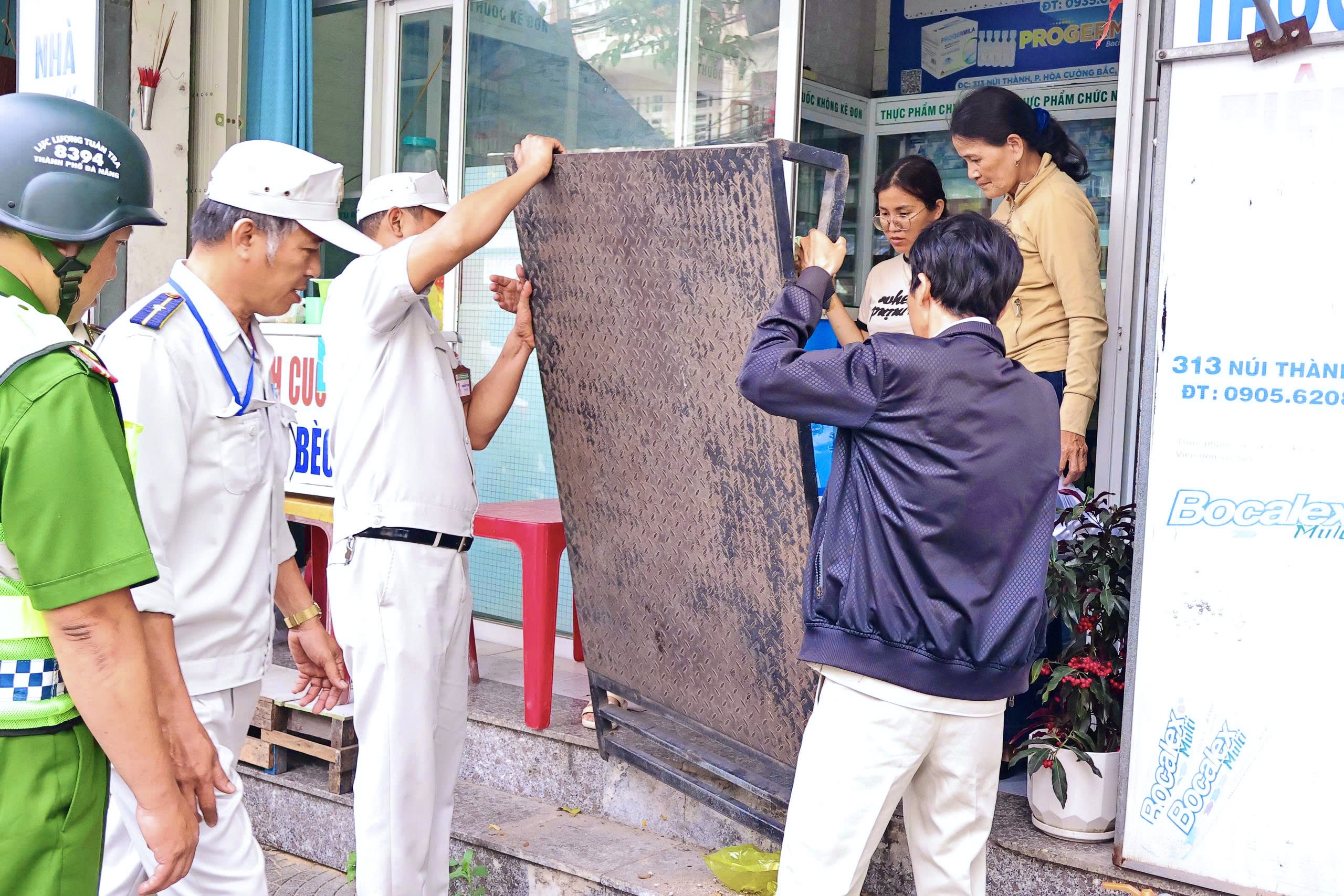Đà Nẵng: Tổng lực ra quân lập lại trật tự, mỹ quan đô thị