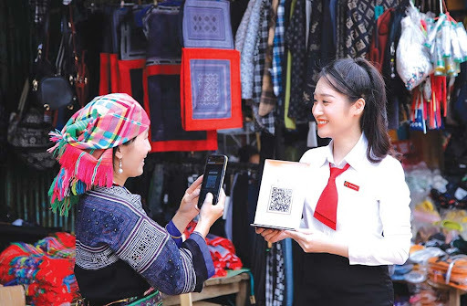 Thanh toán không tiền mặt phủ rộng với 7,6 triệu tài khoản vùng sâu, vùng xa