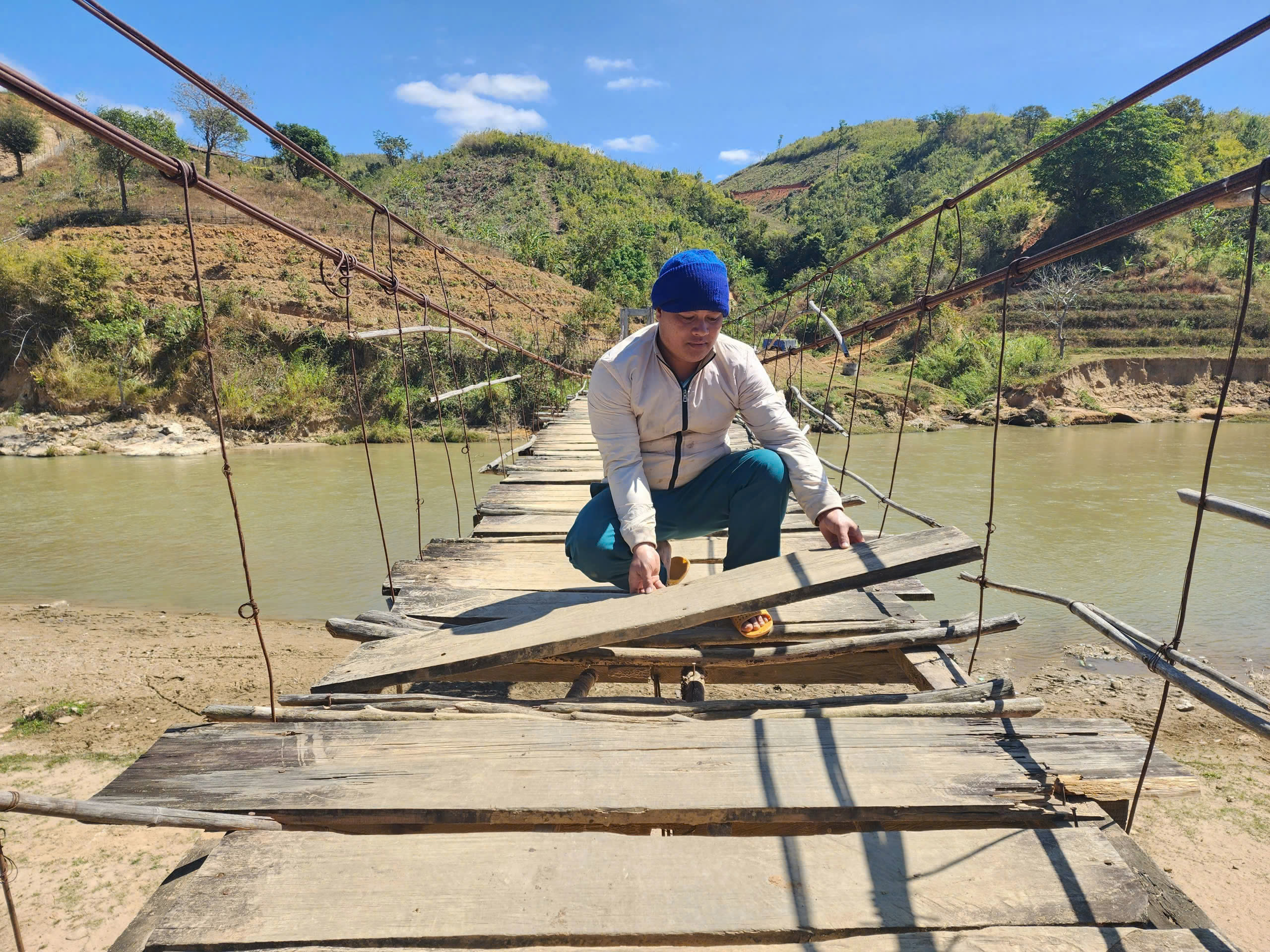 Quảng Ngãi: Tìm giải pháp cho những cây cầu treo xuống cấp