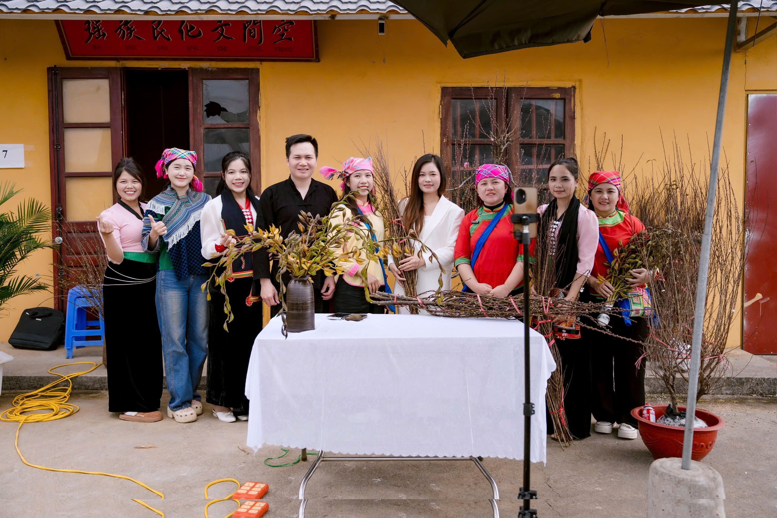 Bà Trần Thị Tân: ‘Xã thương mại điện tử’ tạo động lực cho phát triển kinh tế địa phương