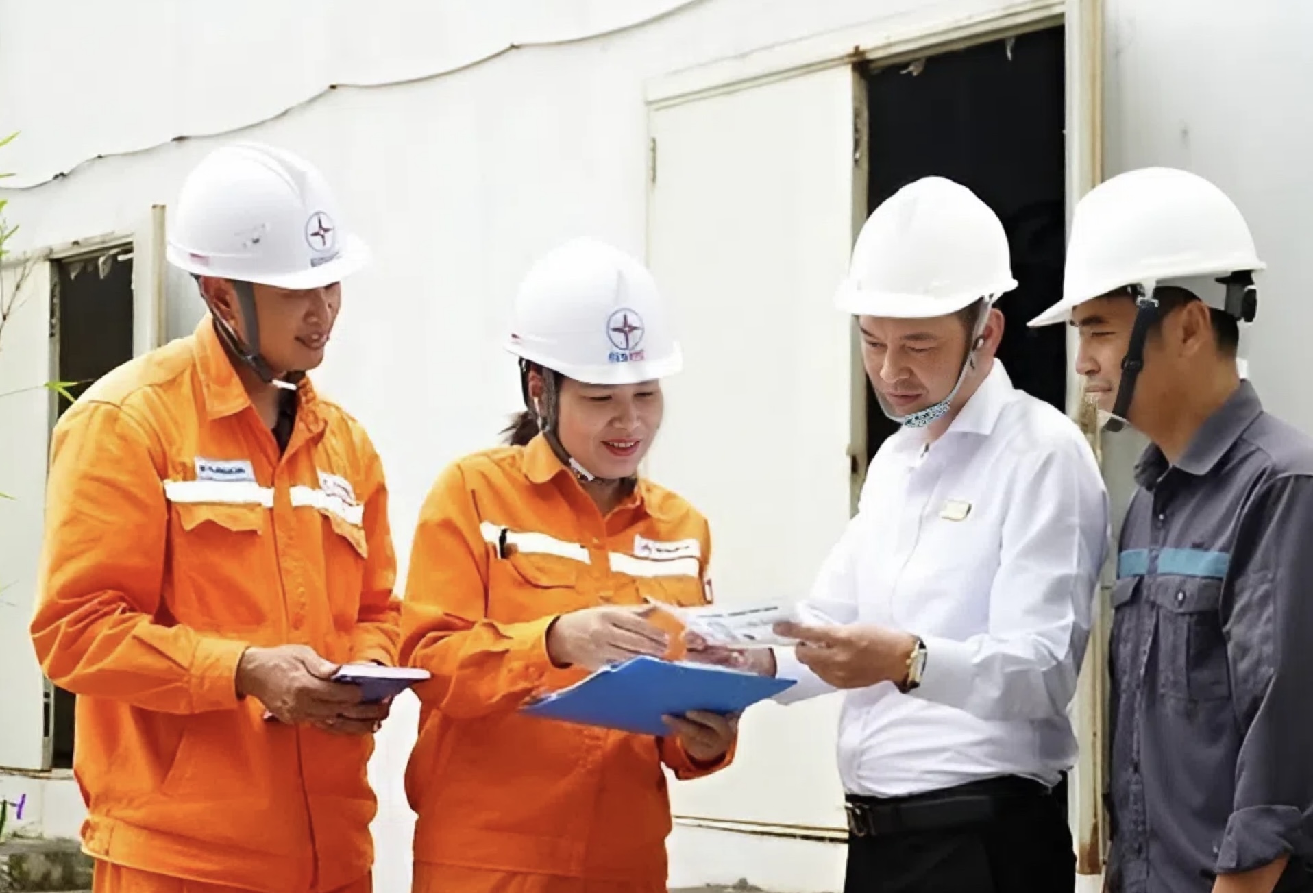 Thanh Hóa: Tiết kiệm điện là 'chìa khóa' giảm tải mùa nắng nóng 