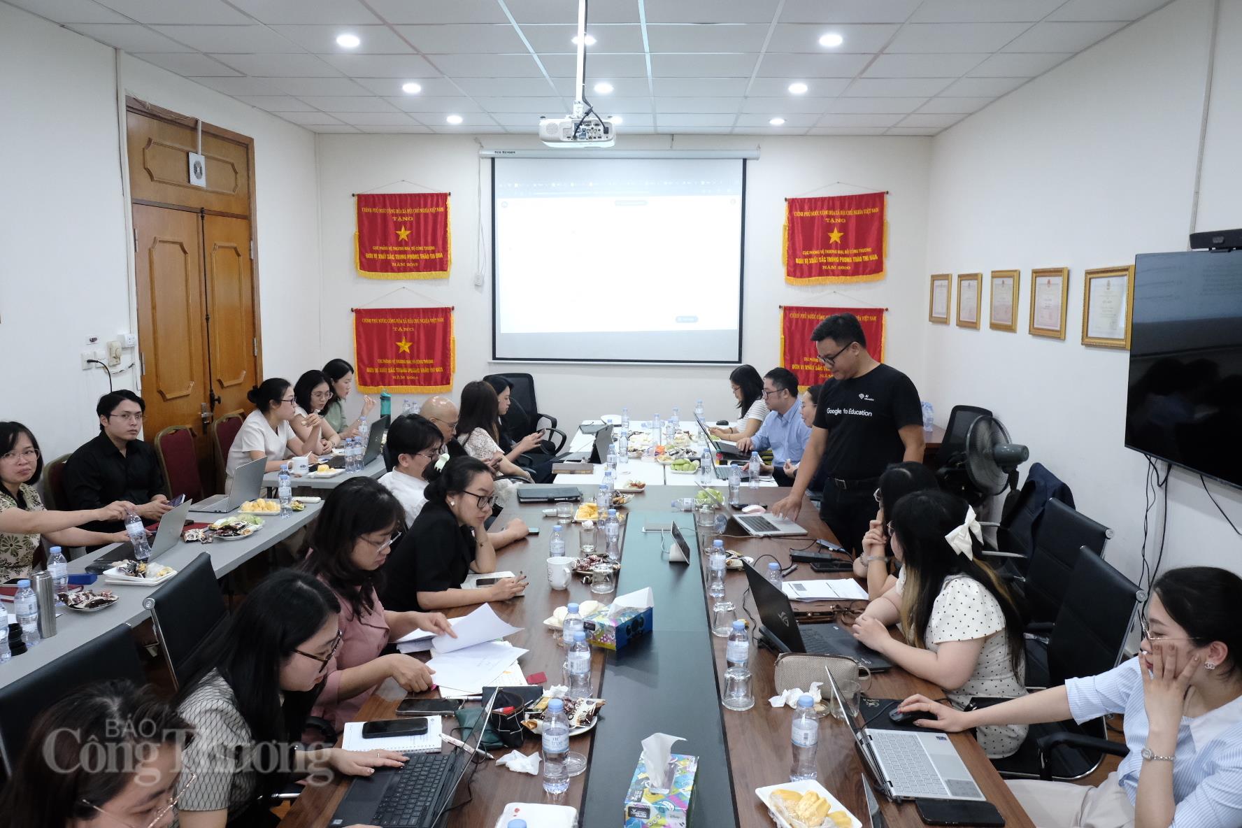 Bộ Công Thương tổ chức tập huấn AI cho công chức phòng vệ thương mại
