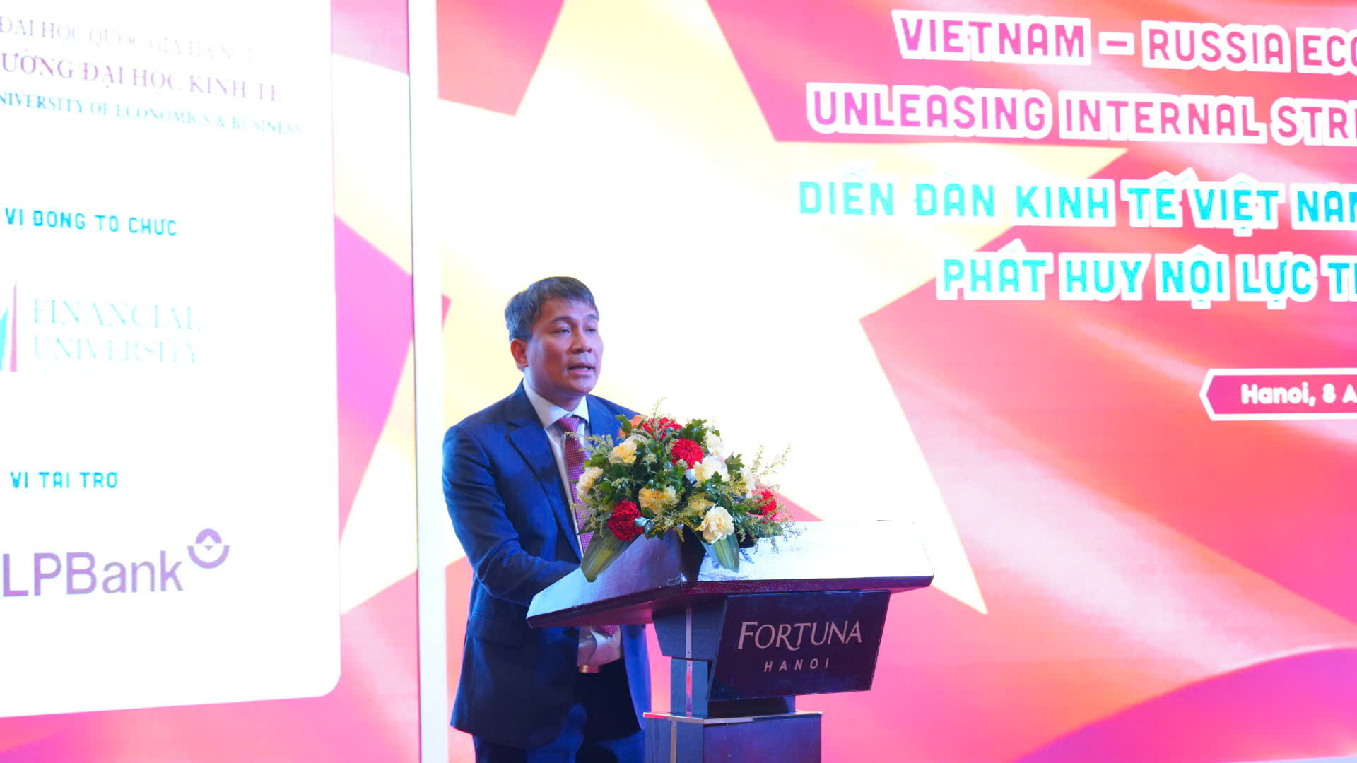 Ông Nguyễn Minh Vũ - Thứ trưởng thường trực Bộ Ngoại giao phát biểu tại diễn đàn