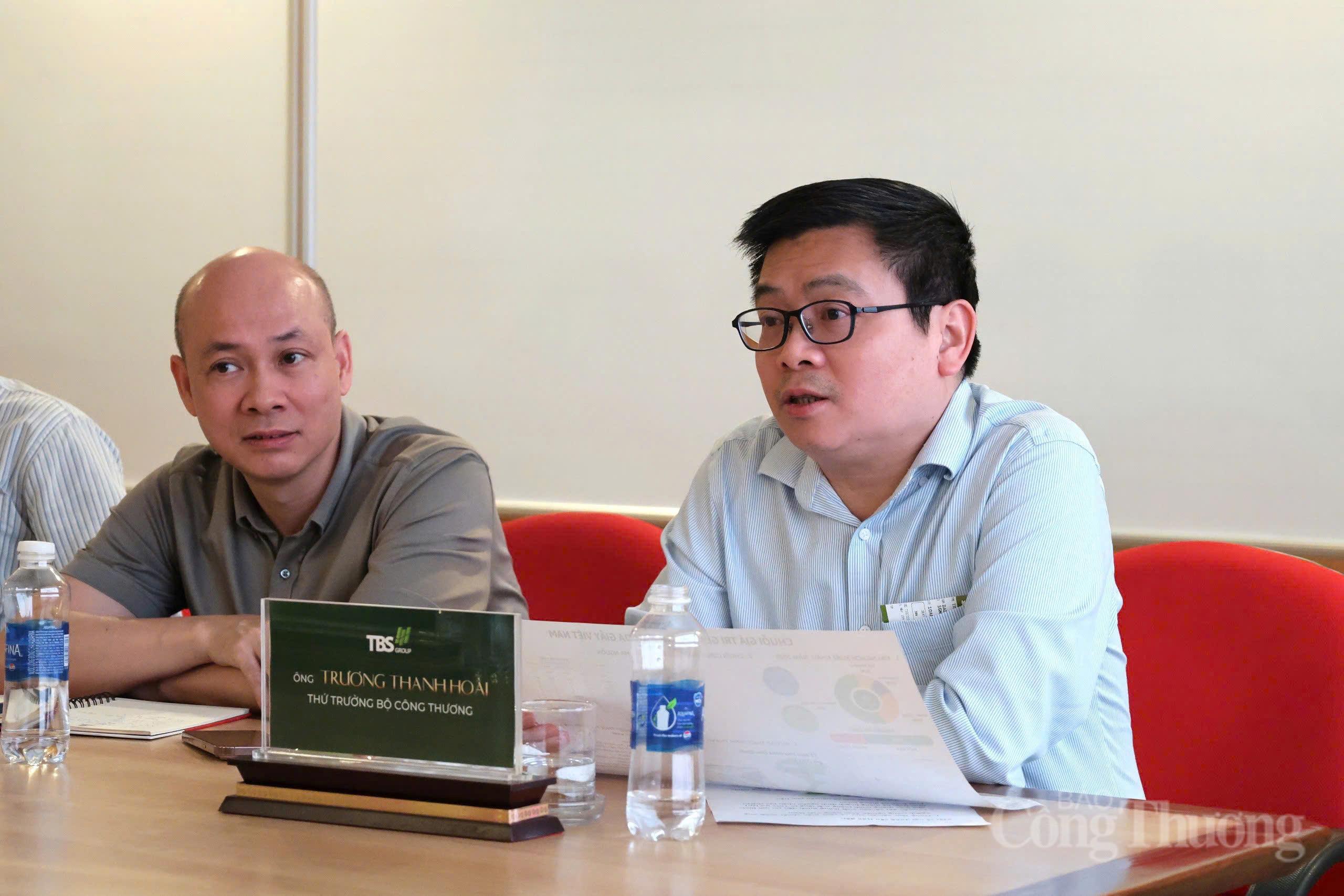 Thứ trưởng Trương Thanh Hoài làm việc với Hiệp hội Da giày – Túi xách Việt Nam.
