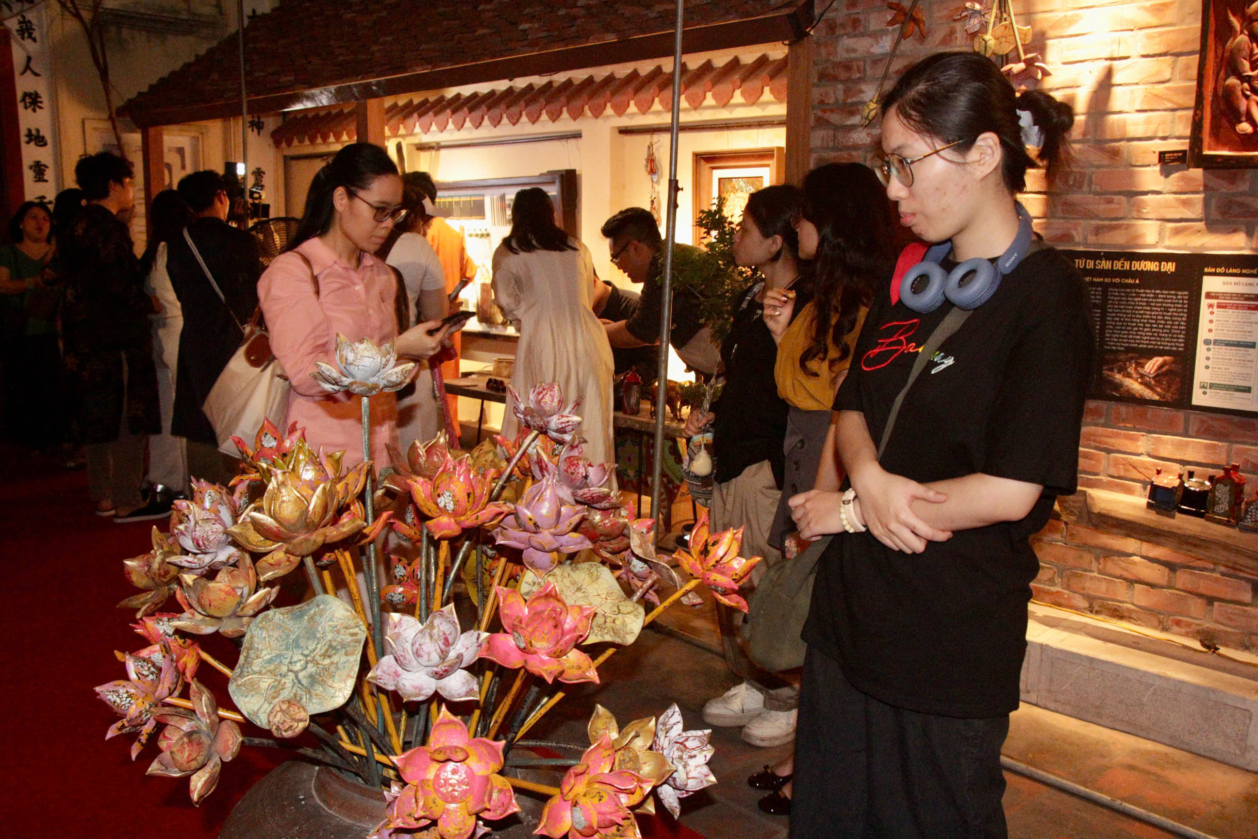 Dòng chảy sơn mài Việt giữa lòng phố cổ Hà Nội