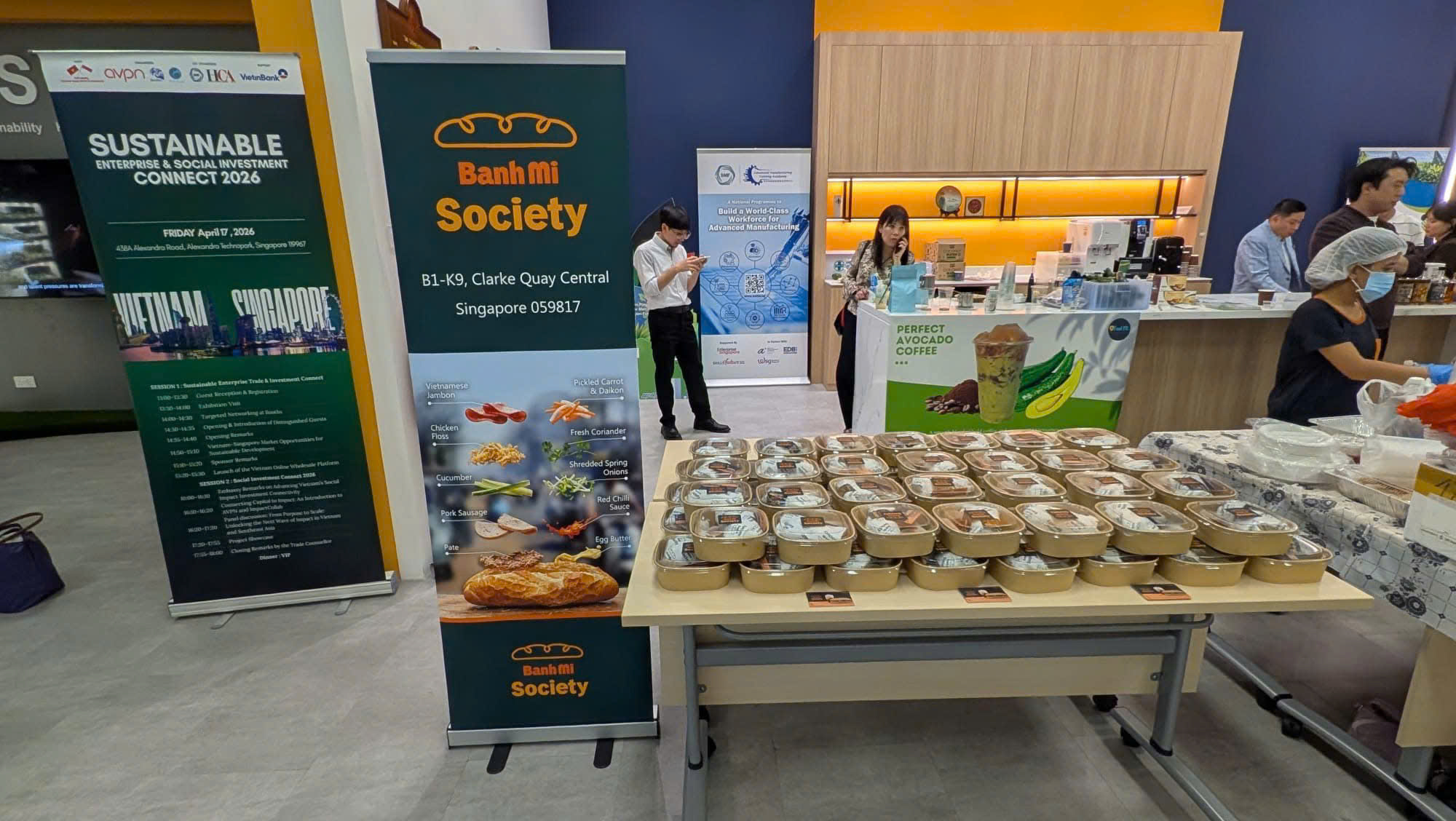 Trong khuôn khổ chương trình, khách tham quan và đối tác quốc tế có cơ hội trải nghiệm các sản phẩm nông sản chất lượng cao của Việt Nam