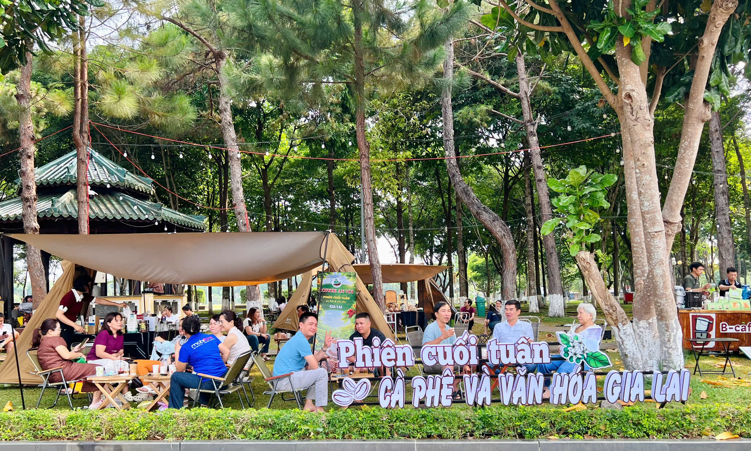 Gia Lai nâng tầm thương hiệu đặc sản thông qua phiên cà phê cuối tuần