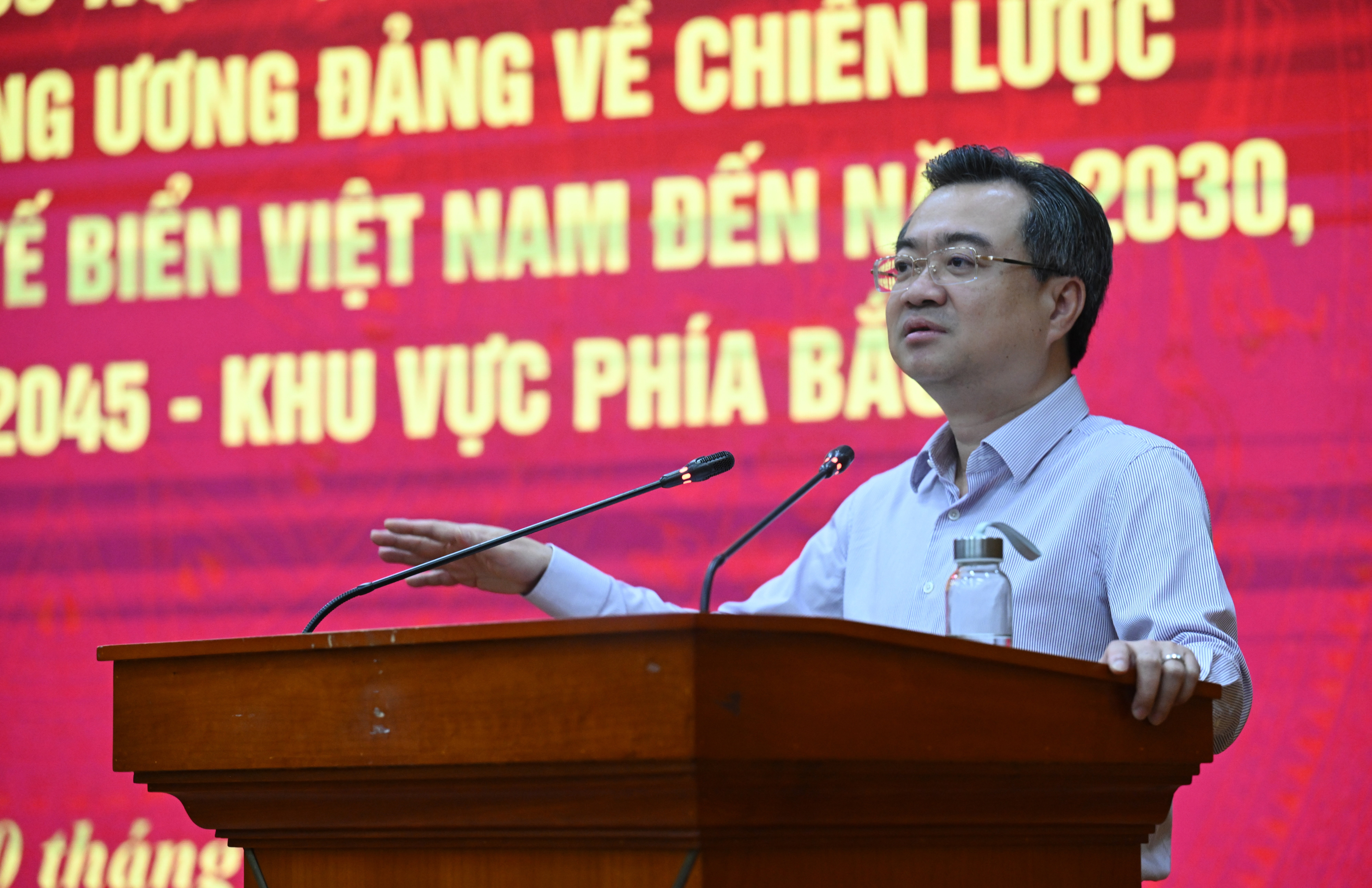 Hoàn thiện chiến lược phát triển bền vững kinh tế biển