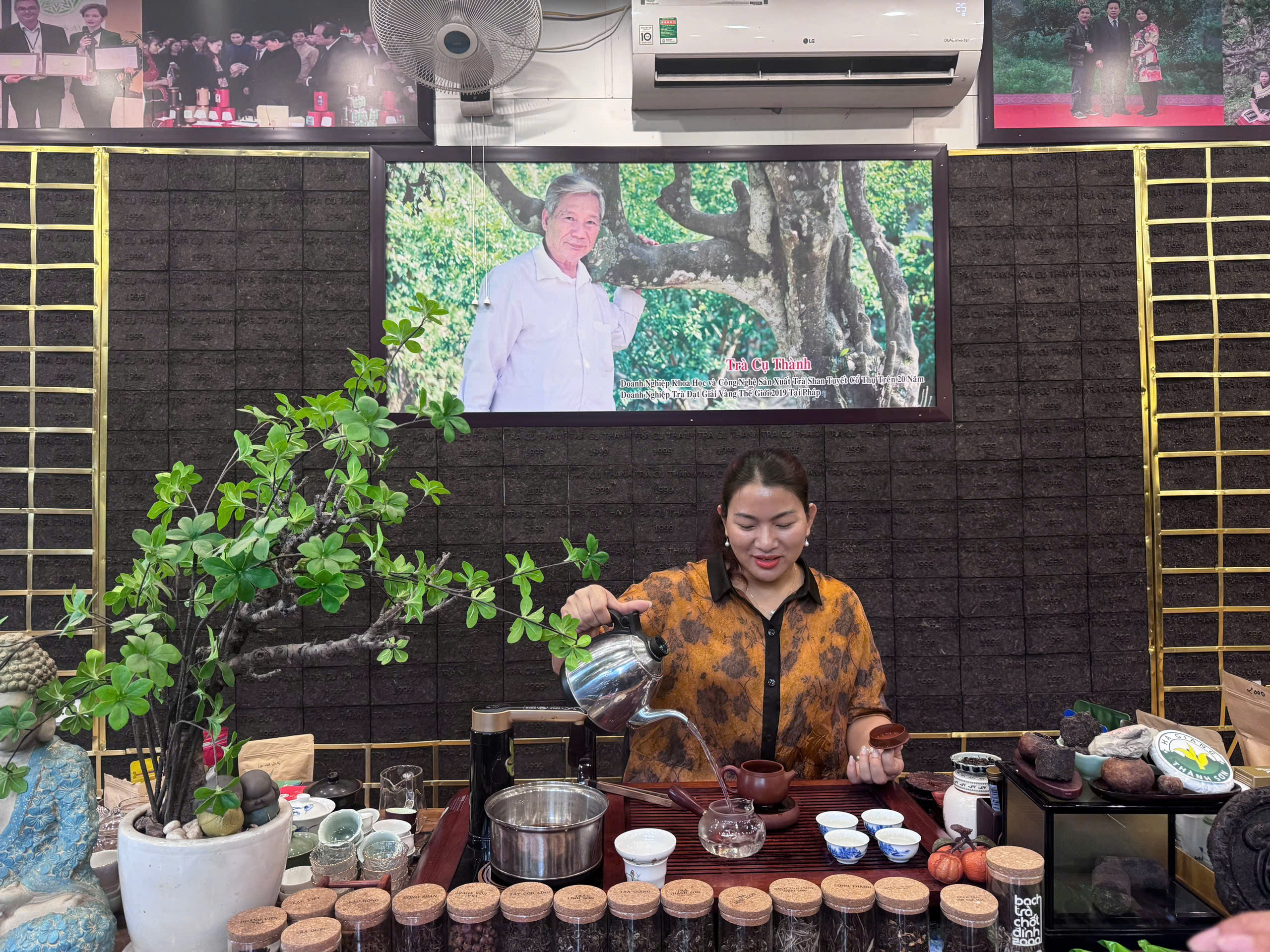Từ chè Shan tuyết đến mỹ phẩm: Hành trình nâng giá trị đặc sản Tuyên Quang