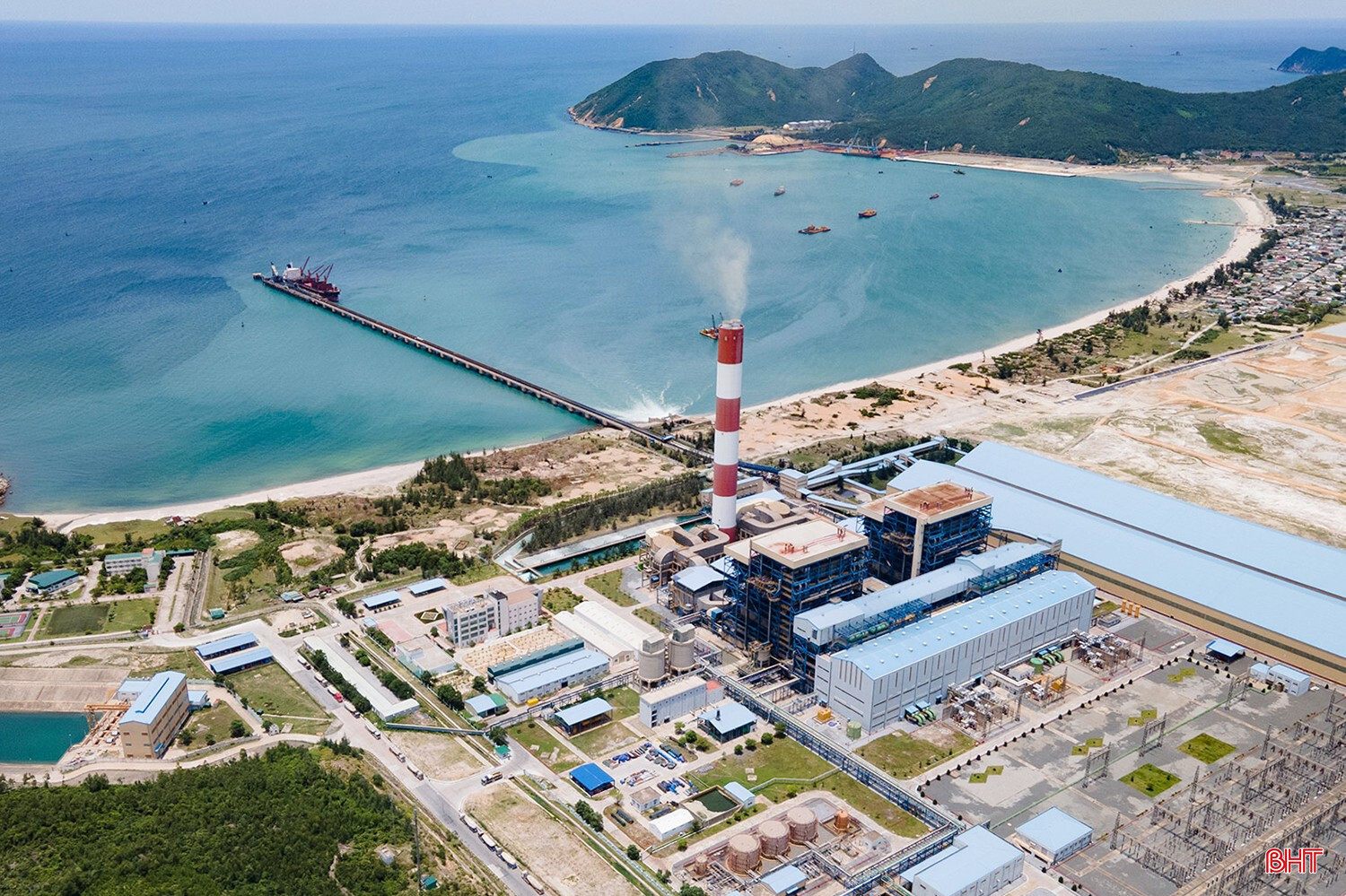 Nhà máy Nhiệt điện Vũng Áng 1. Ảnh: BHT