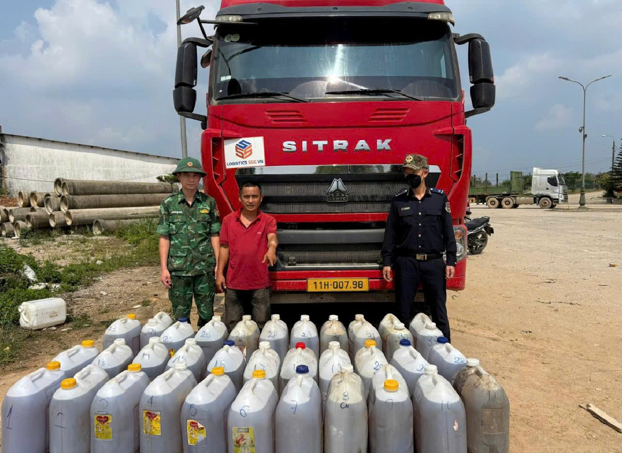 Đà Nẵng: Phát hiện gần 900 lít dầu Diesel “tuồn lậu” qua cửa khẩu