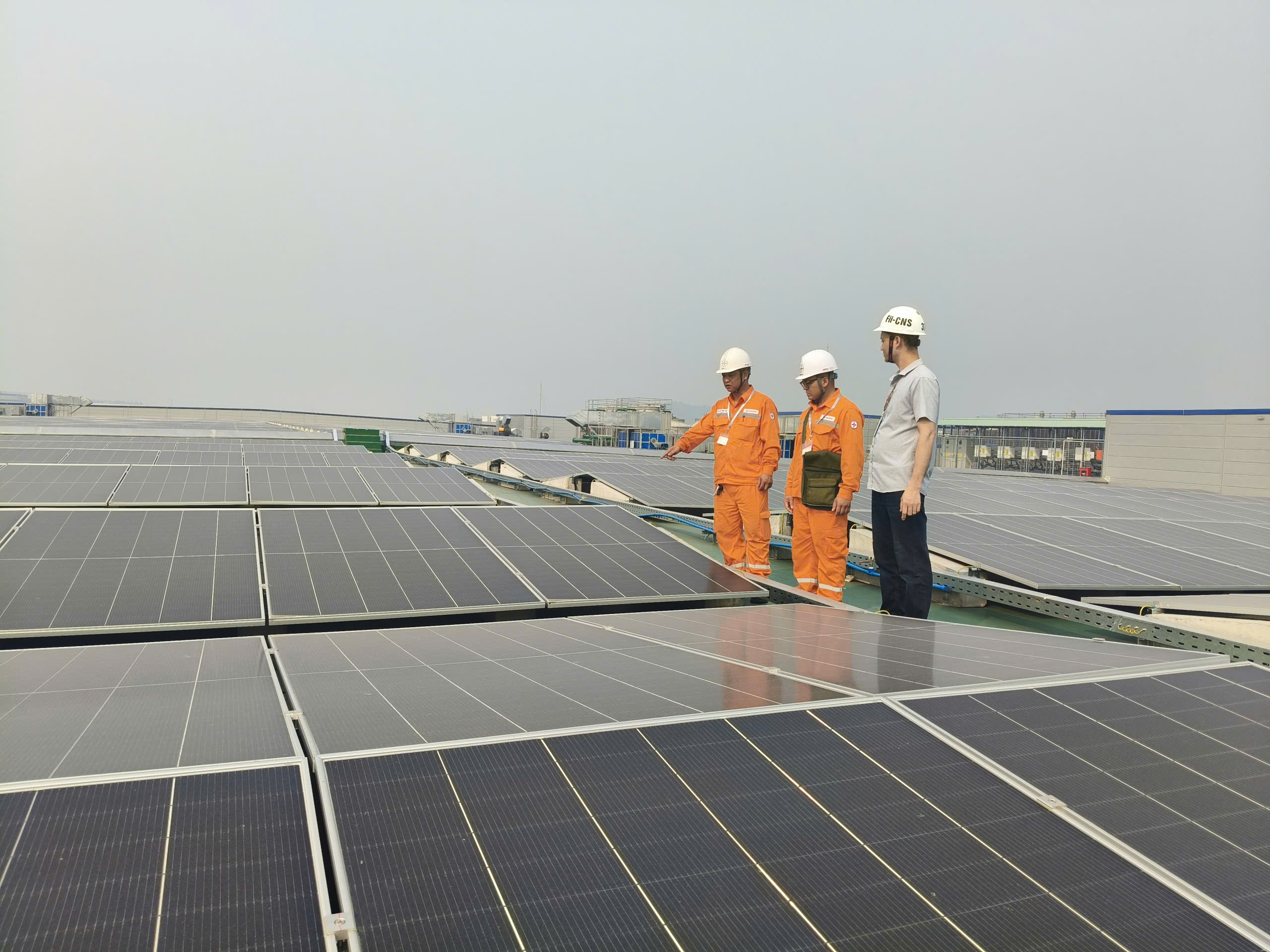 Từ ‘điện khí hóa’ của Lê-nin đến Nghị quyết 70: Việt Nam không chệch đường 